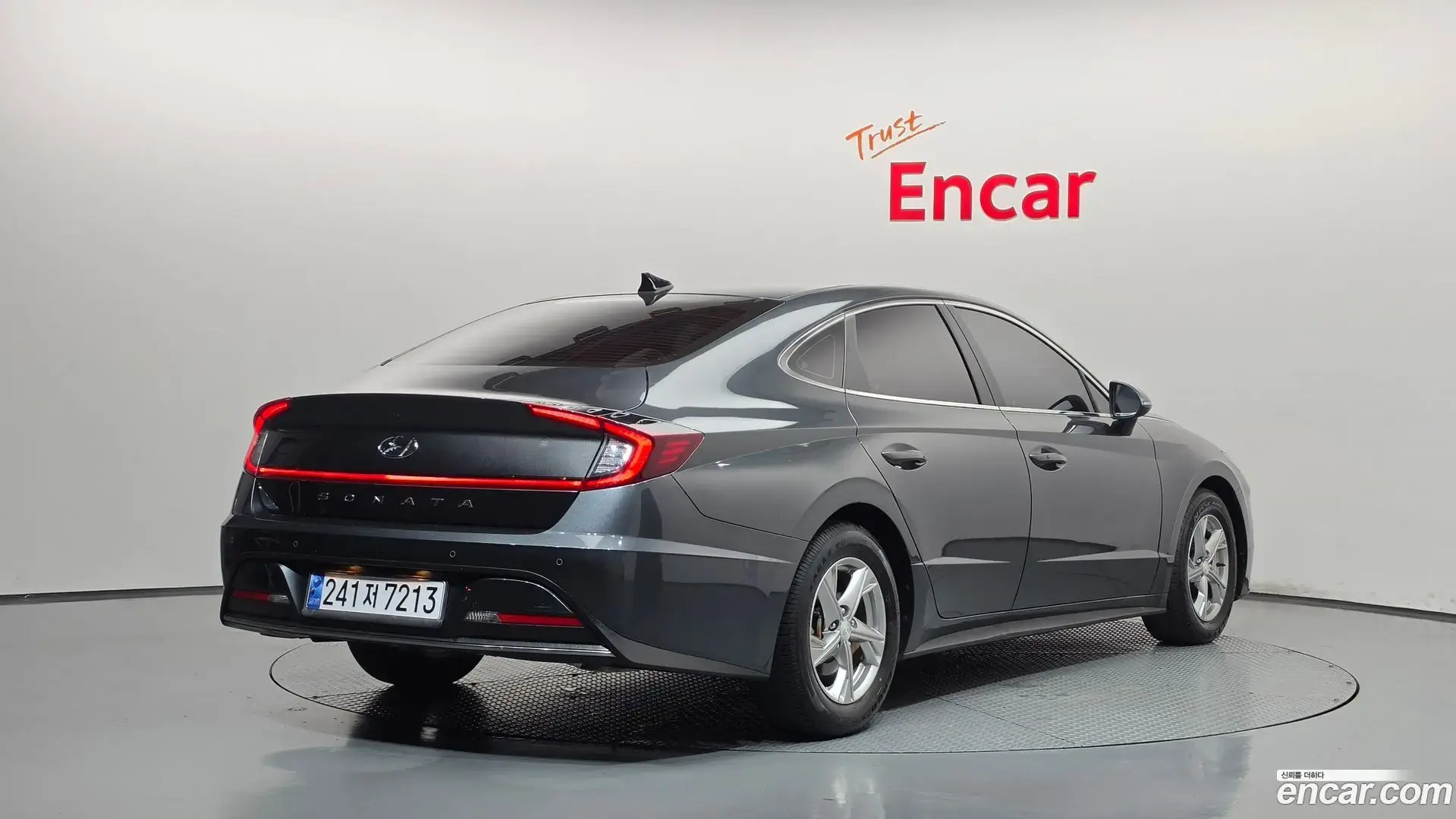 Main__Slider__Photo:Sonata Hyundai 2023.0-1