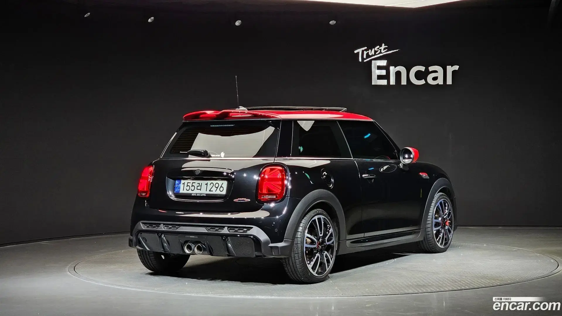 Main__Slider__Photo:Cooper Mini 2023.1-1