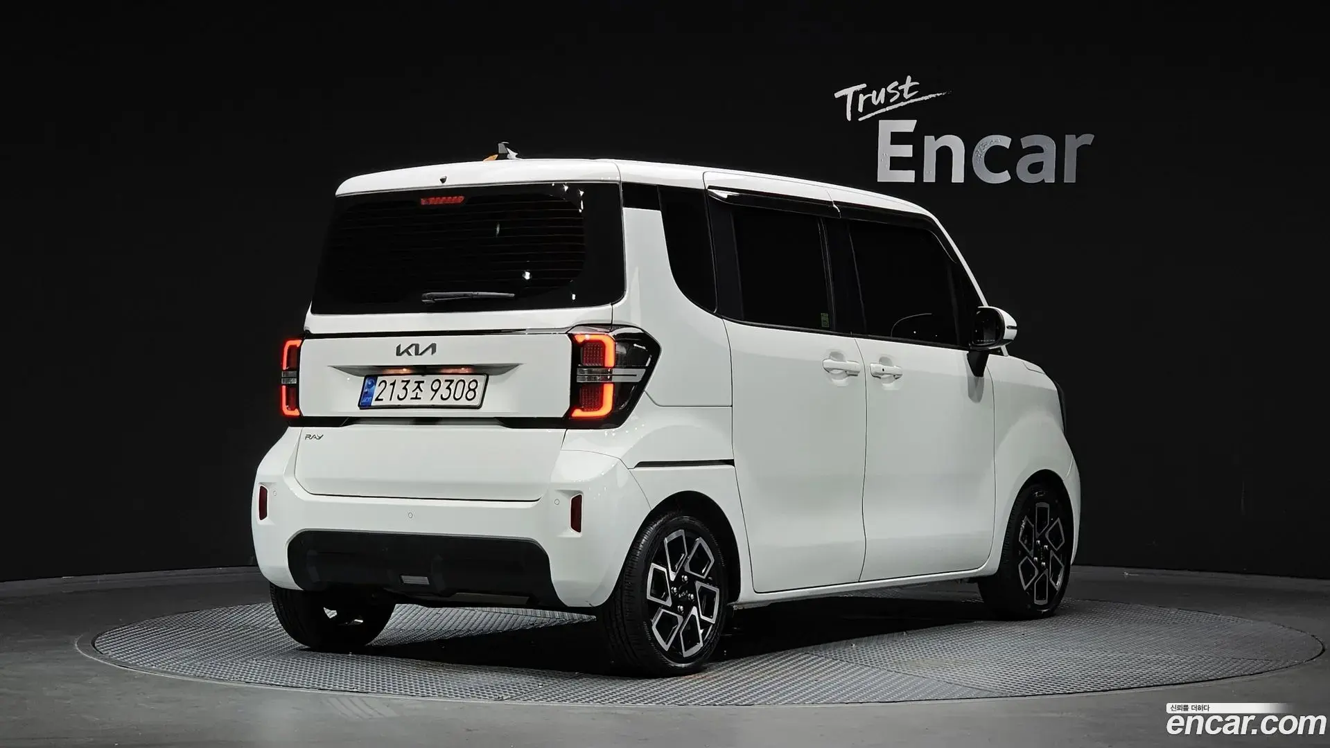 Main__Slider__Photo:RAY Kia 2022.9-1