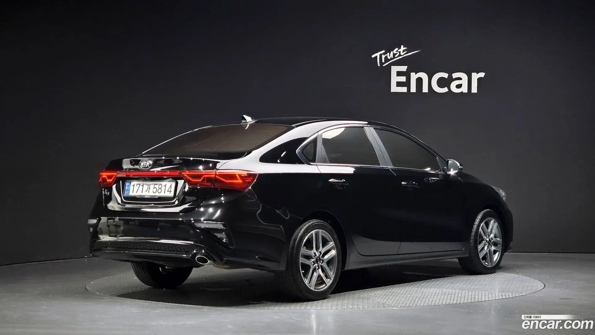 Main__Slider__Photo:K3 Kia 2019.1-1