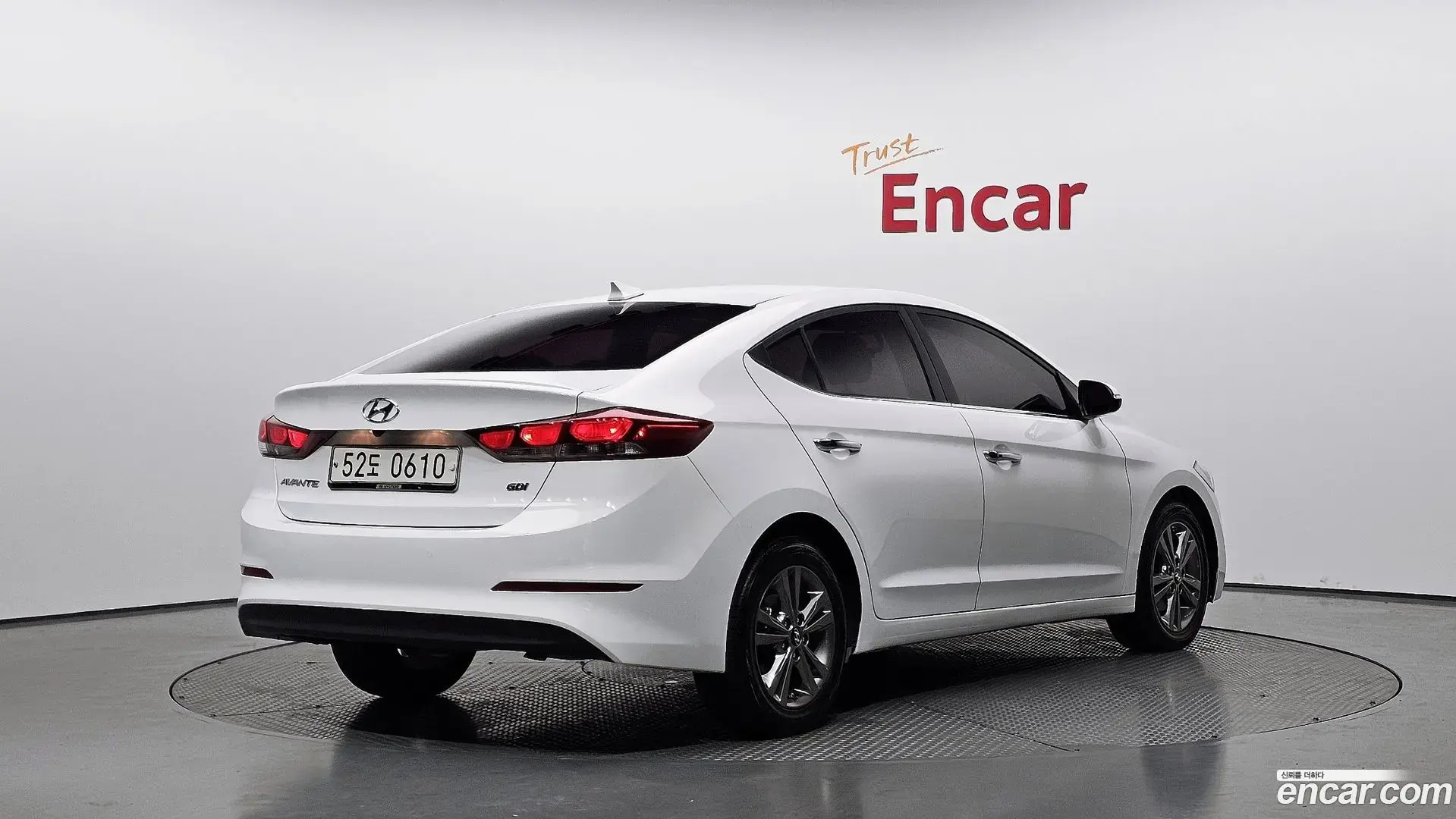 Main__Slider__Photo:AVANTE Hyundai 2016.5-1