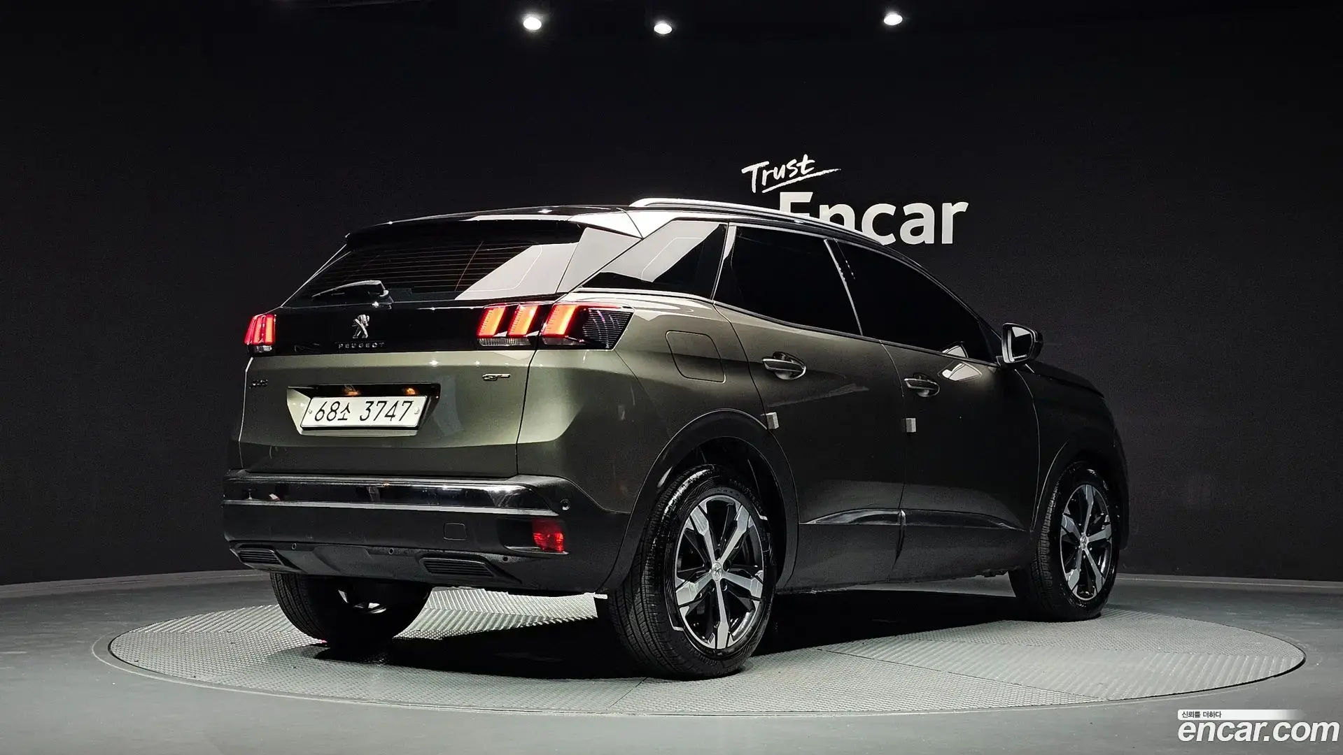 Main__Slider__Photo:3008 Peugeot 2019.1-1