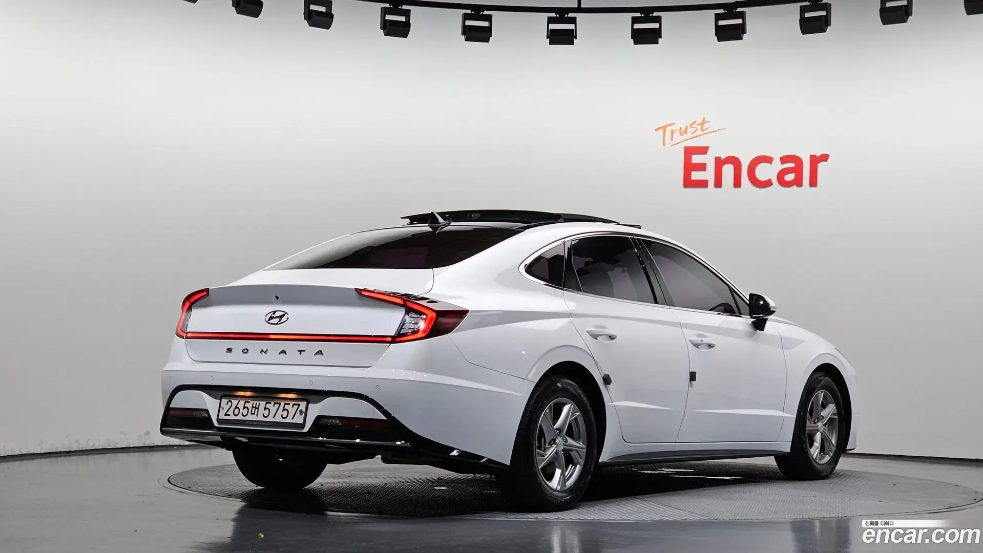 Main__Slider__Photo:Sonata Hyundai 2019.8-1