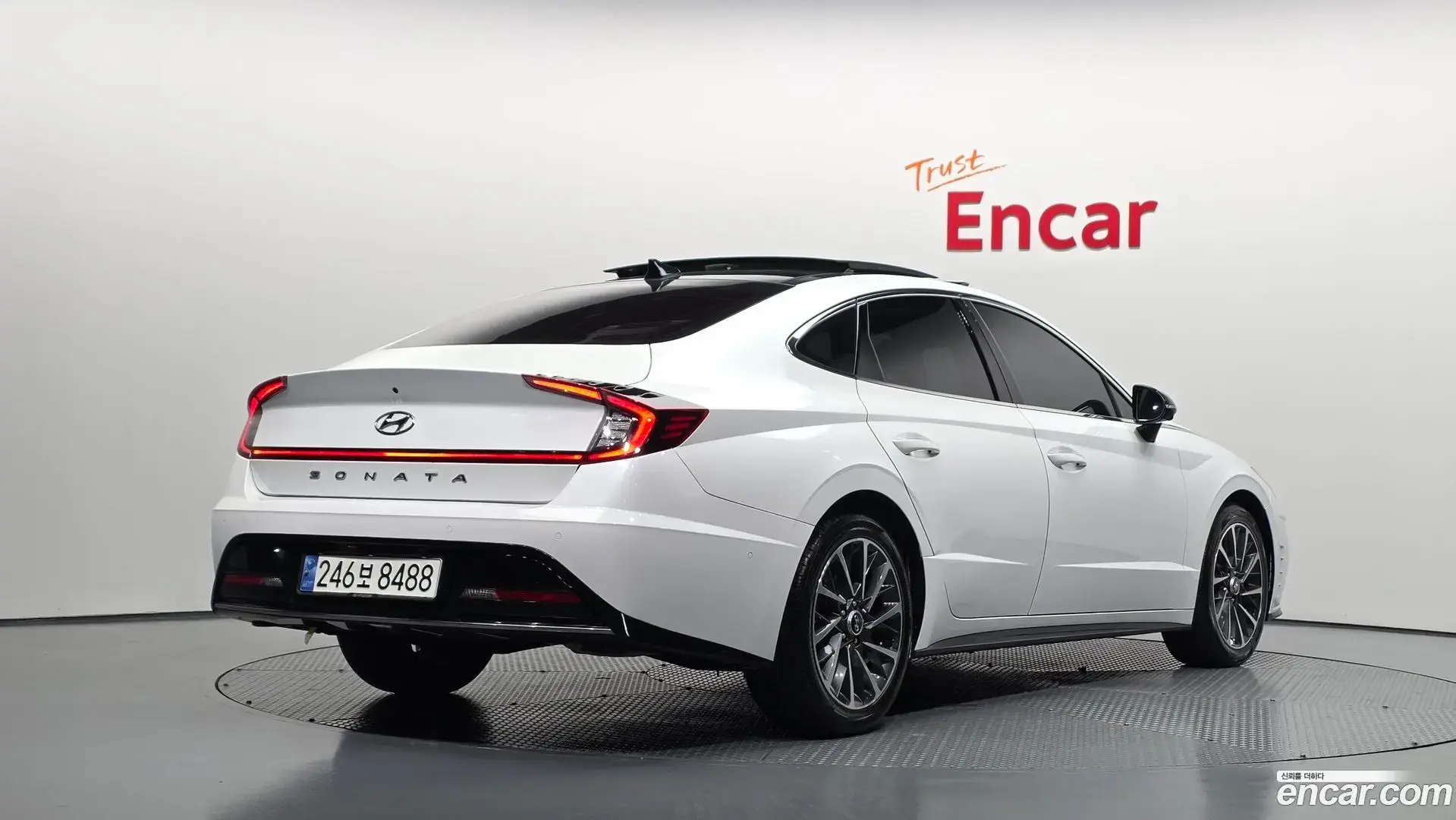 Main__Slider__Photo:Sonata Hyundai 2021.5-1