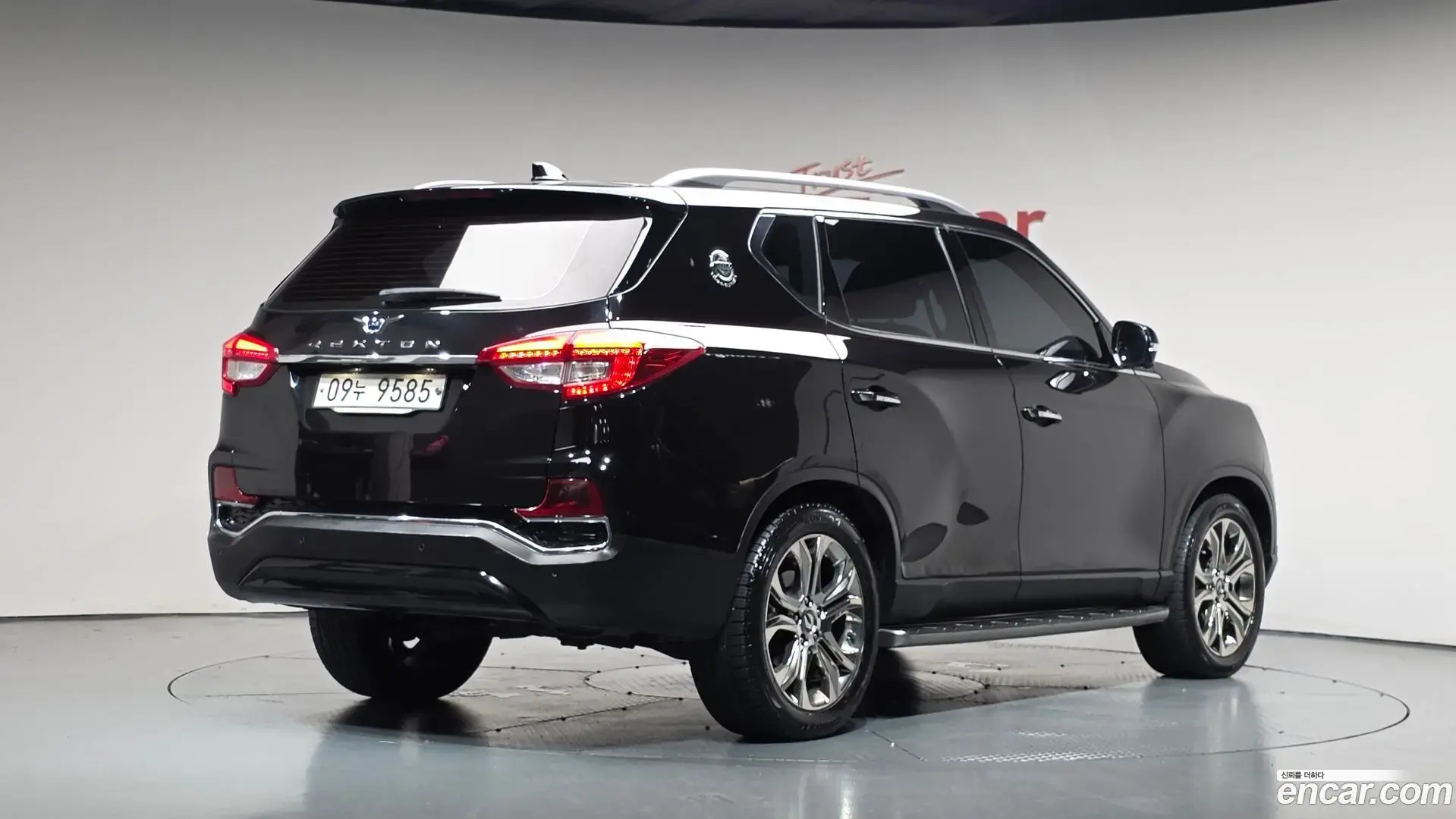 Main__Slider__Photo:Rexton KG Mobility 2017.10-1