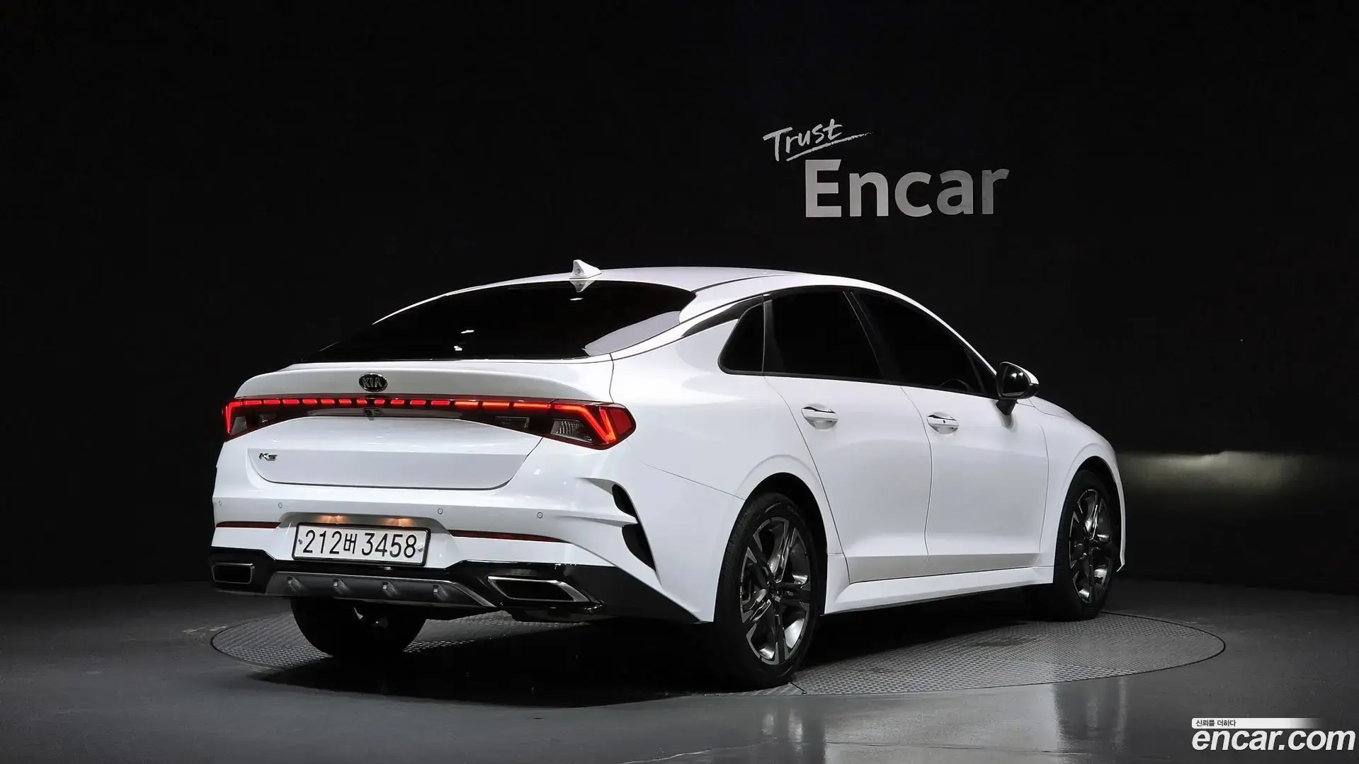 Main__Slider__Photo:K5 Kia 2020.3-1