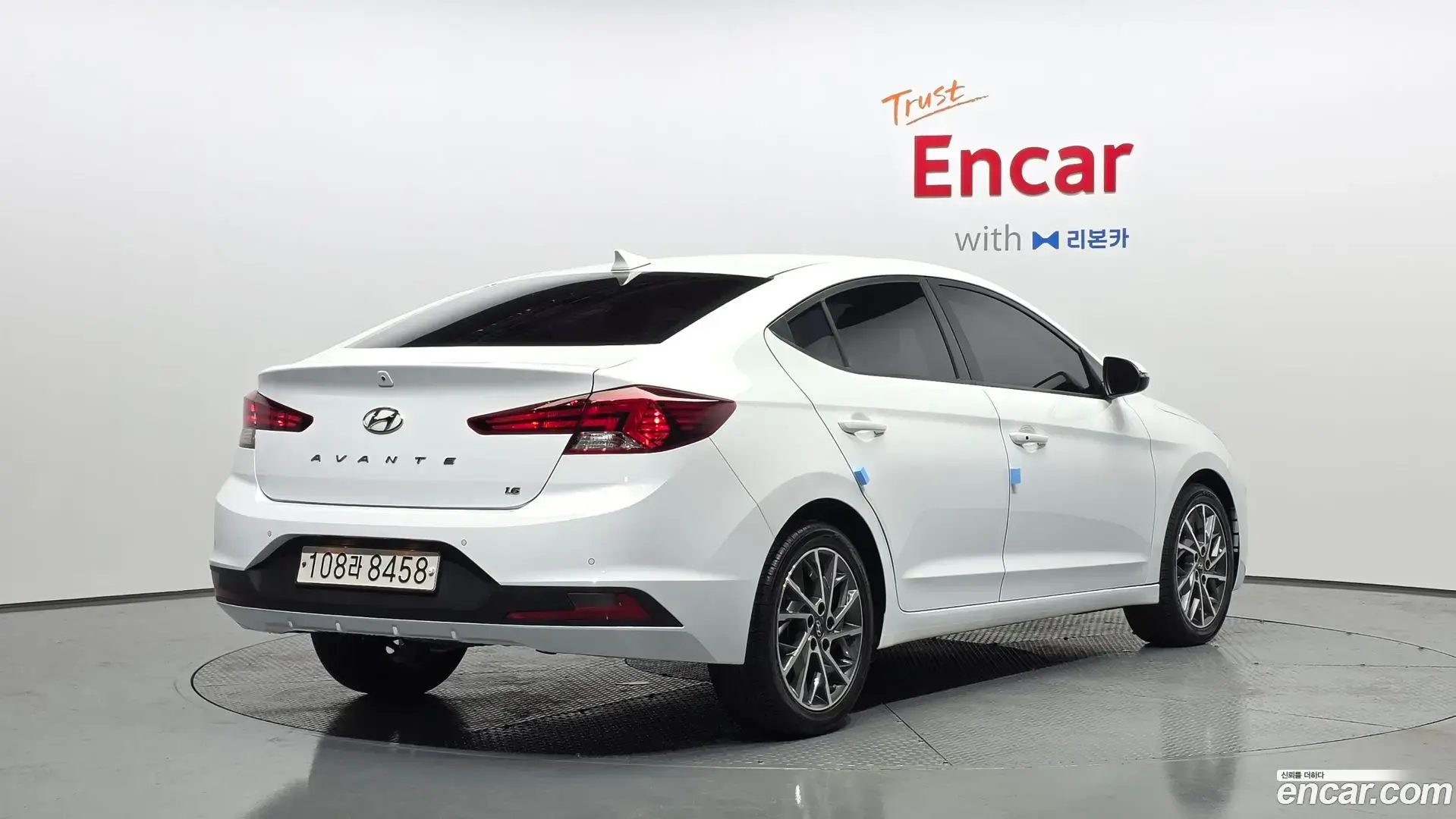 Main__Slider__Photo:AVANTE Hyundai 2019.8-1