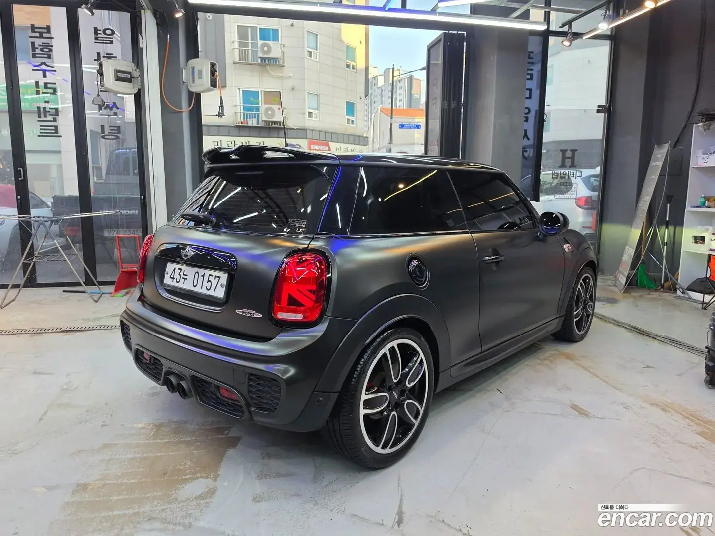 Main__Slider__Photo:Cooper Mini 2016.10-1