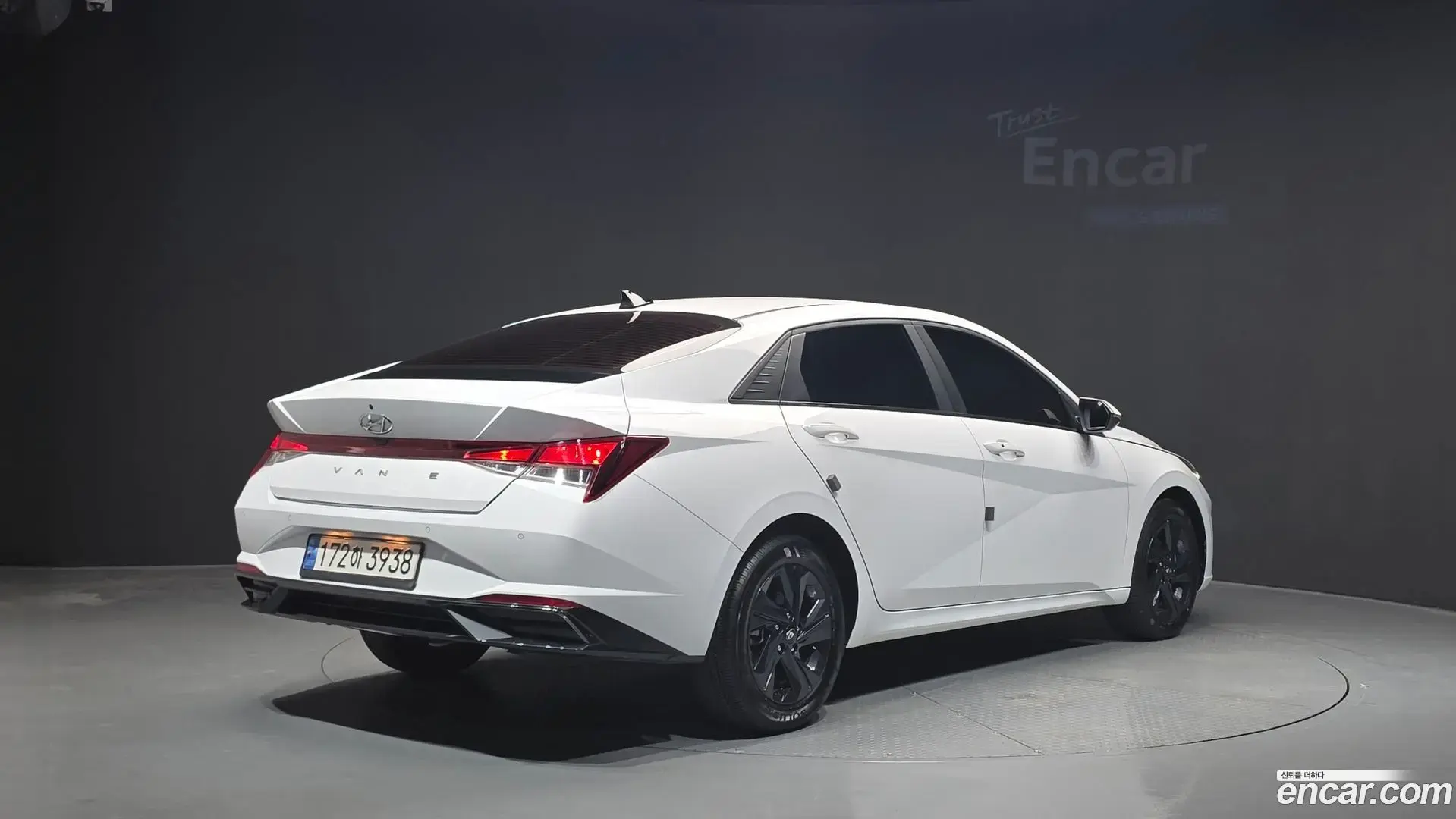 Main__Slider__Photo:AVANTE Hyundai 2022.8-1