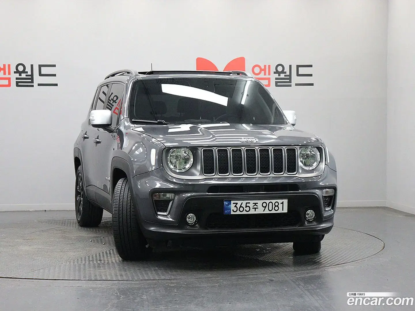 Main__Slider__Photo:Renegade Jeep 2022.11-1