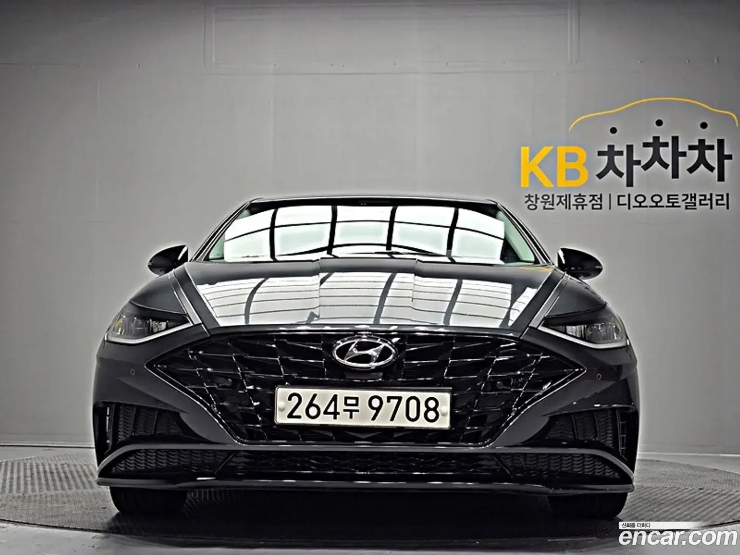 Main__Slider__Photo:Sonata Hyundai 2022.4-1