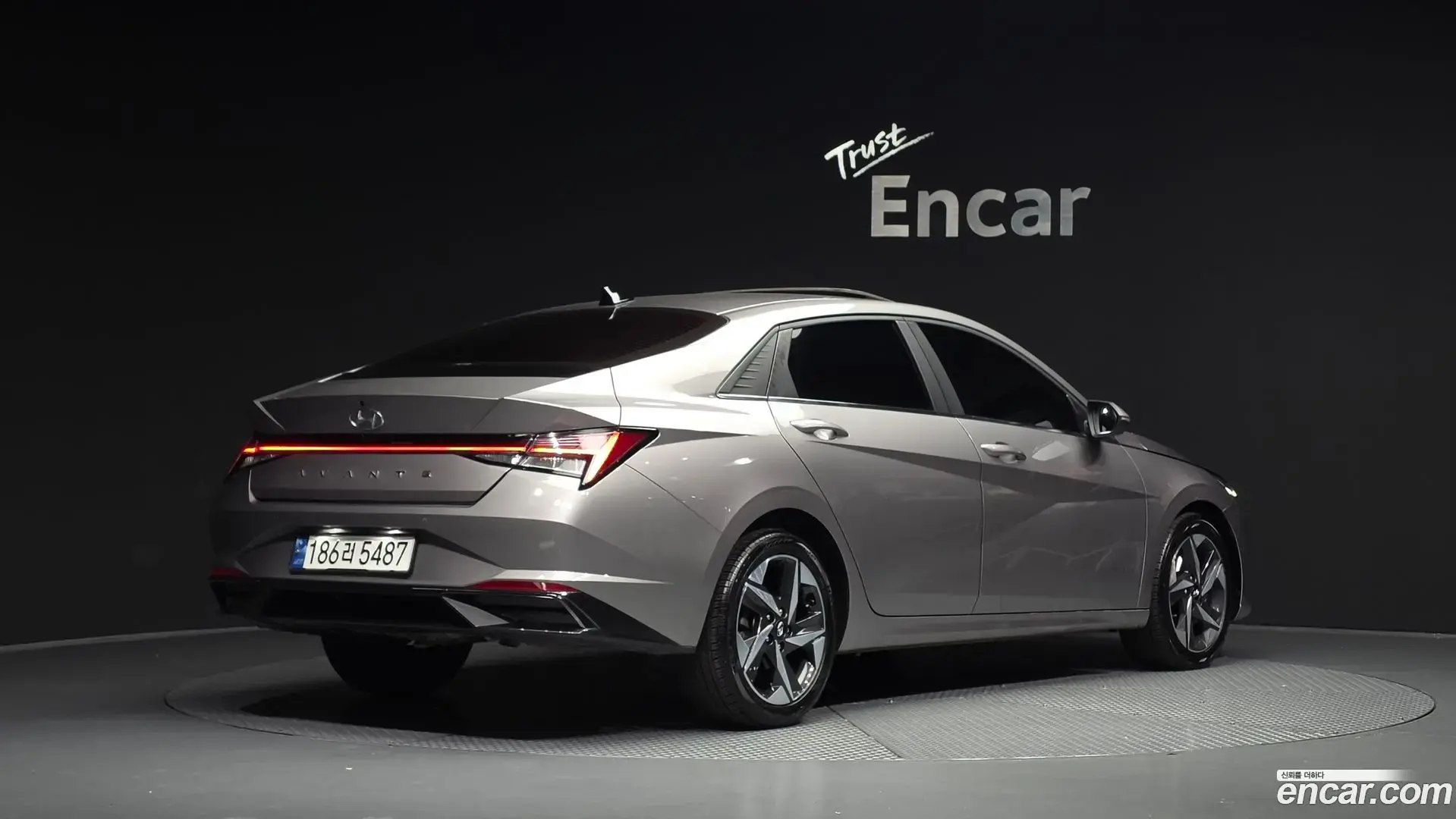 Main__Slider__Photo:AVANTE Hyundai 2023.1-1