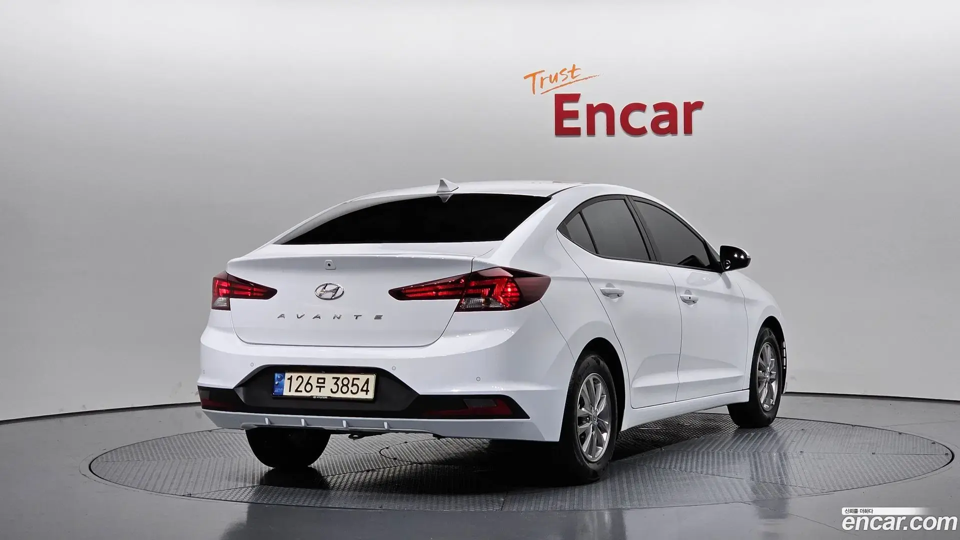 Main__Slider__Photo:AVANTE Hyundai 2019.8-1