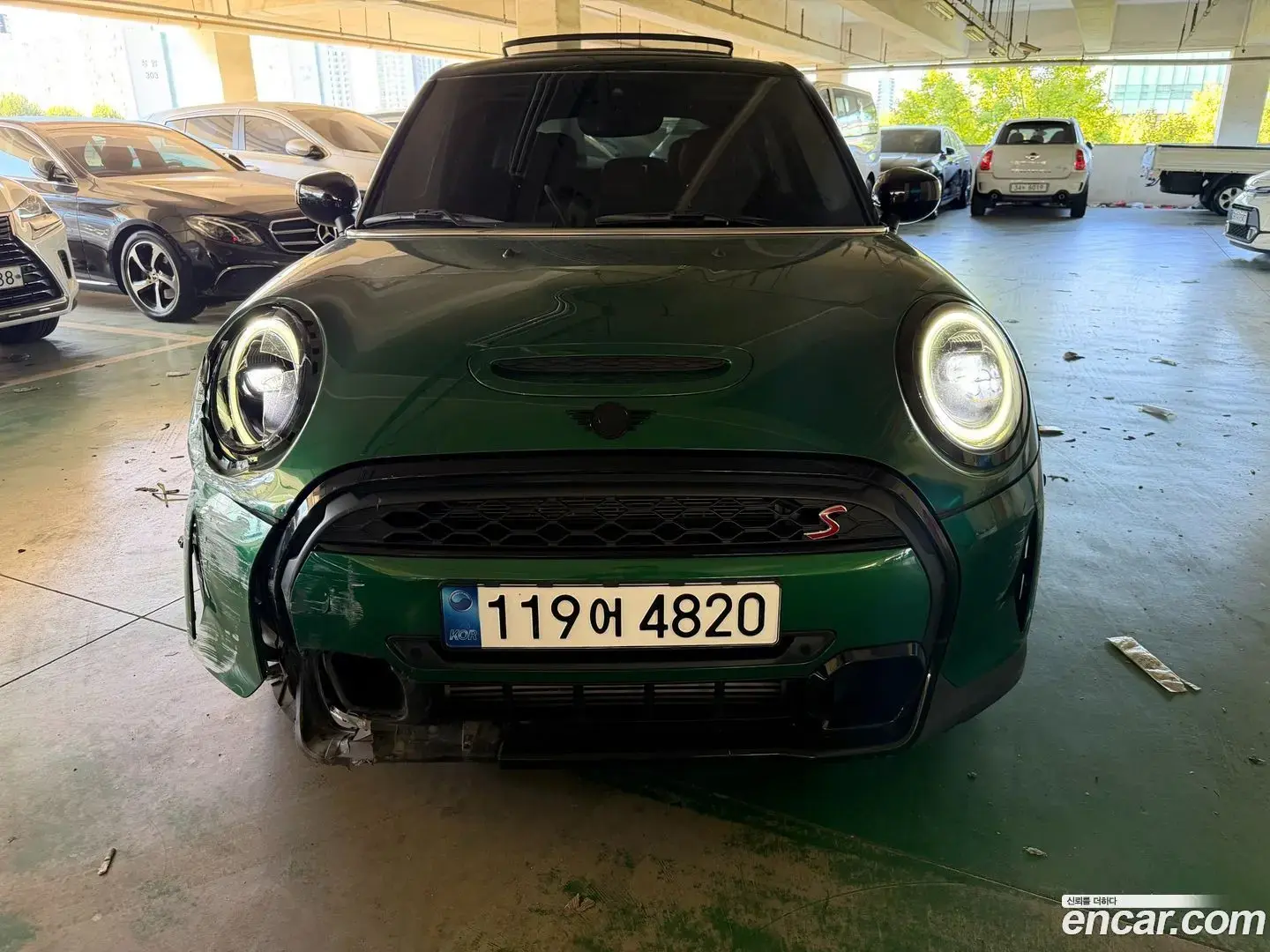 Main__Slider__Photo:Cooper Mini 2022.6-1
