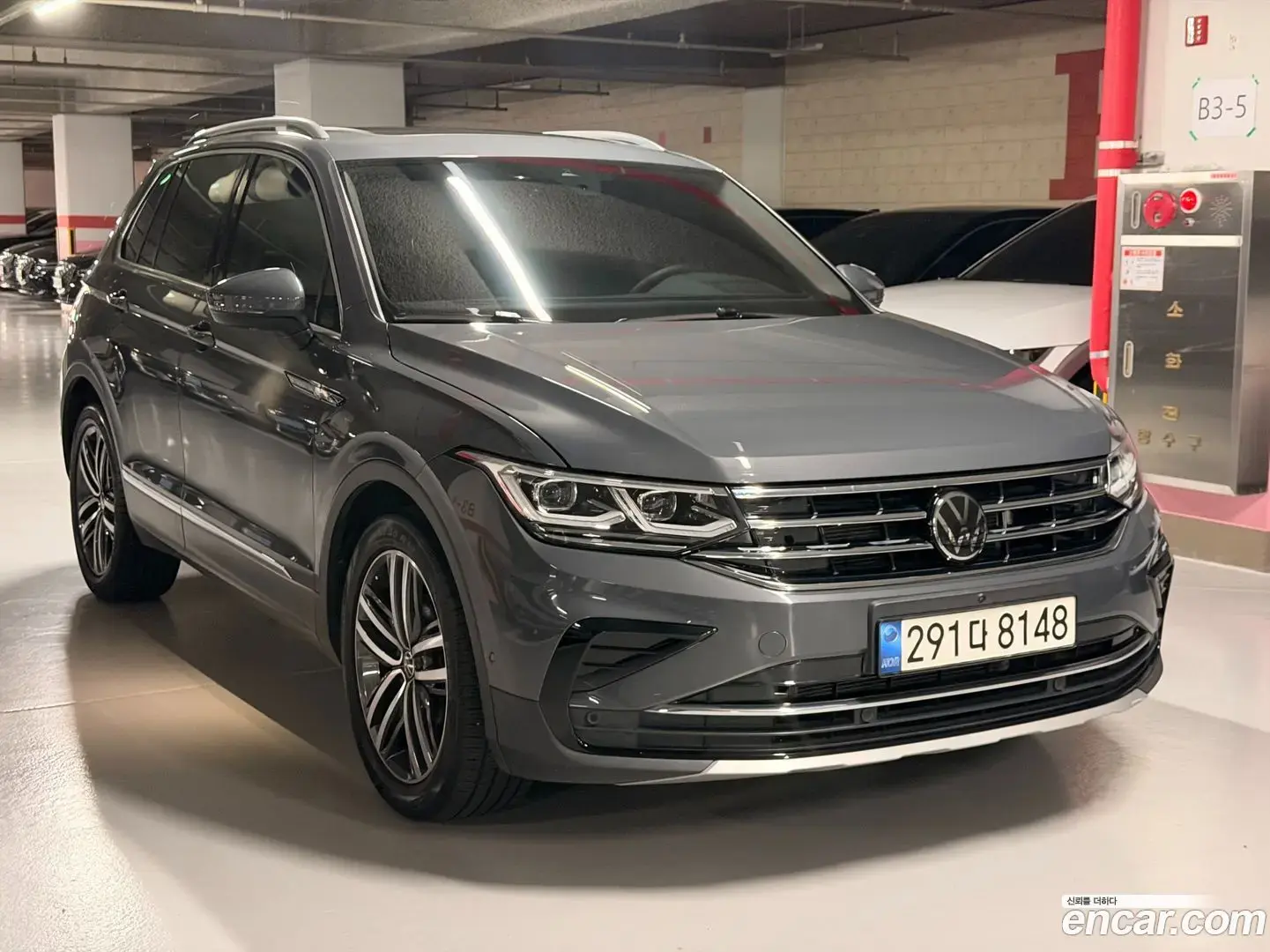 Main__Slider__Photo:Tiguan Volkswagen 2021.7-1