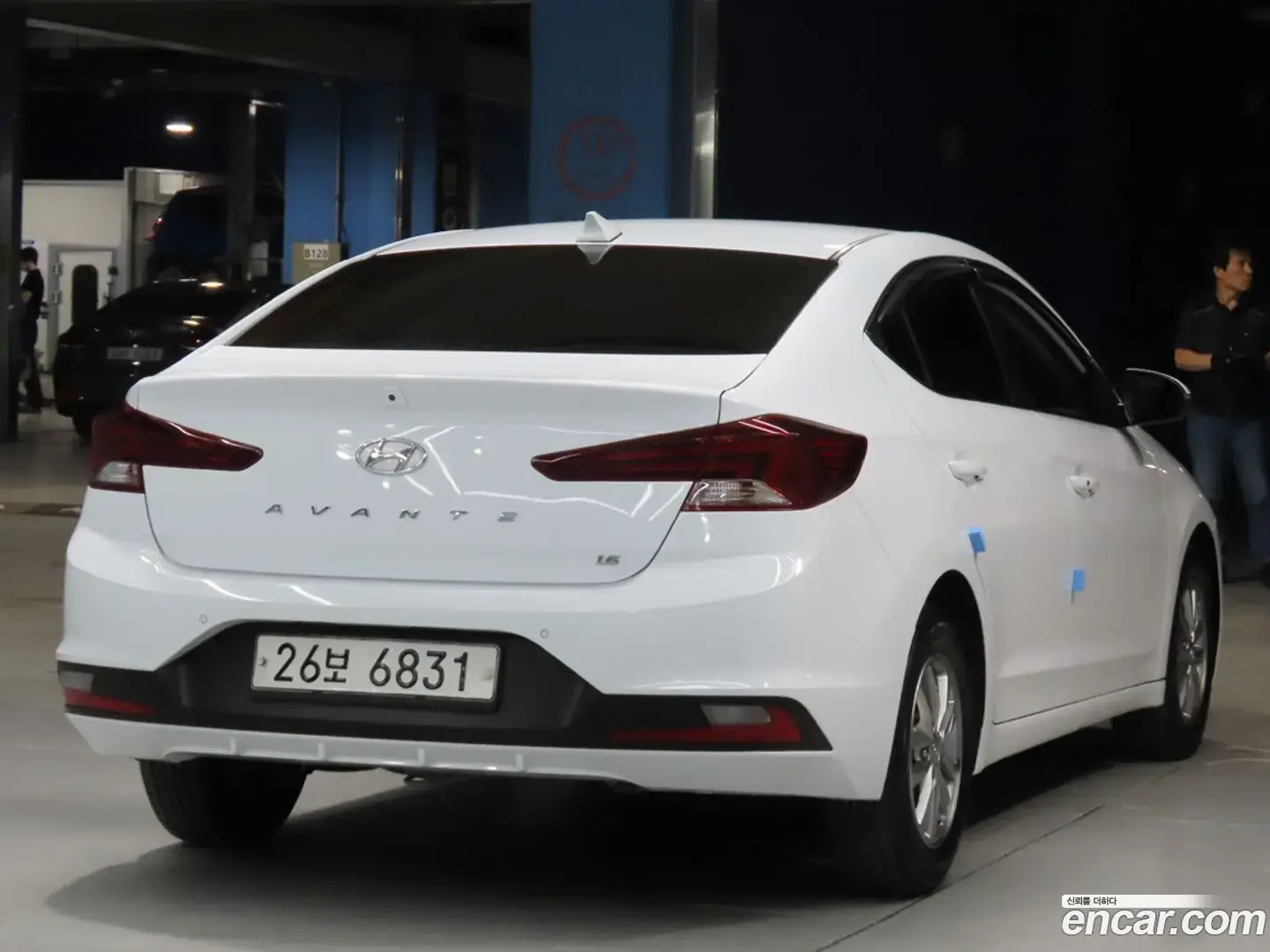 Main__Slider__Photo:AVANTE Hyundai 2019.0-1