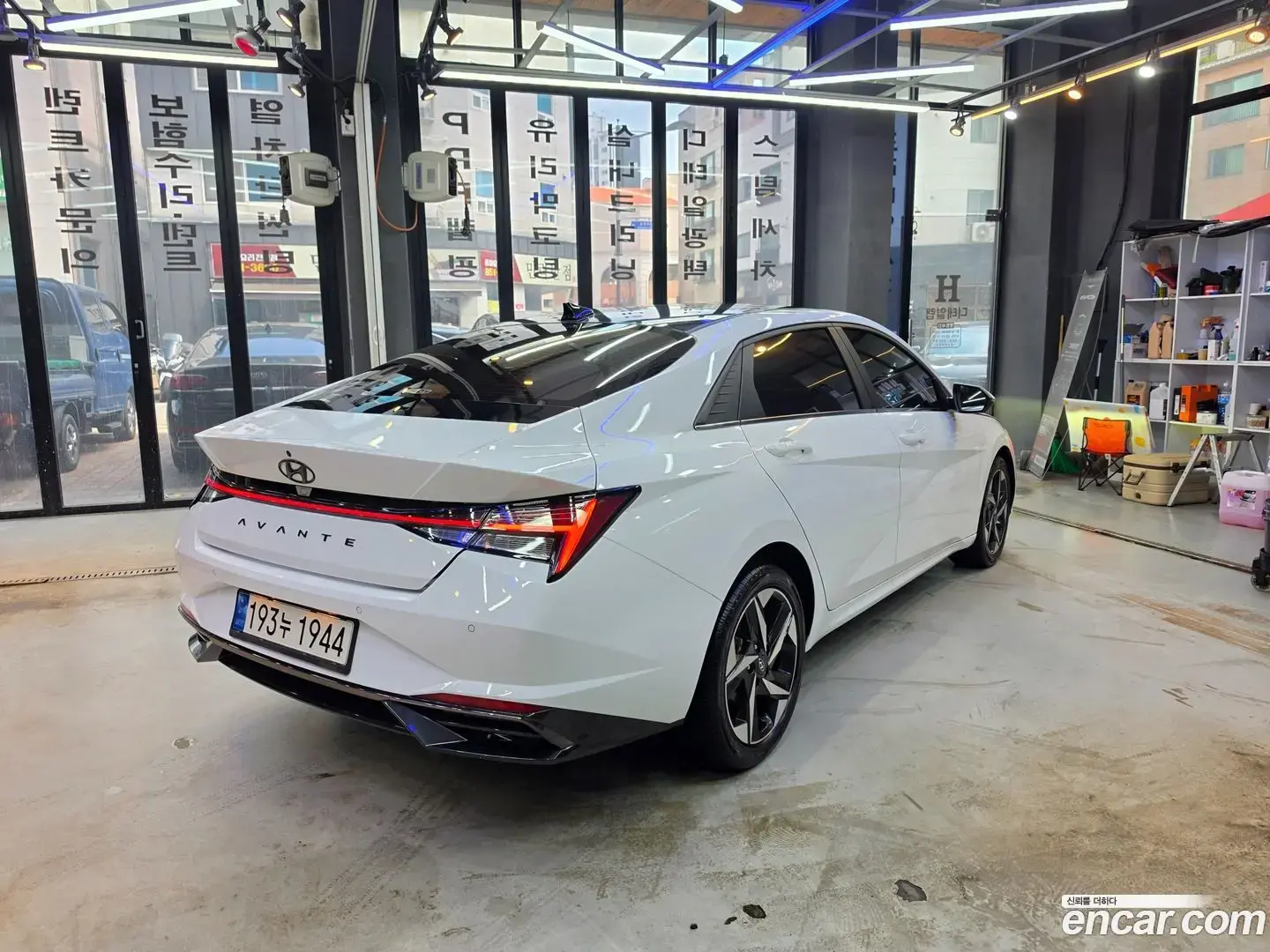 Main__Slider__Photo:AVANTE Hyundai 2022.10-1