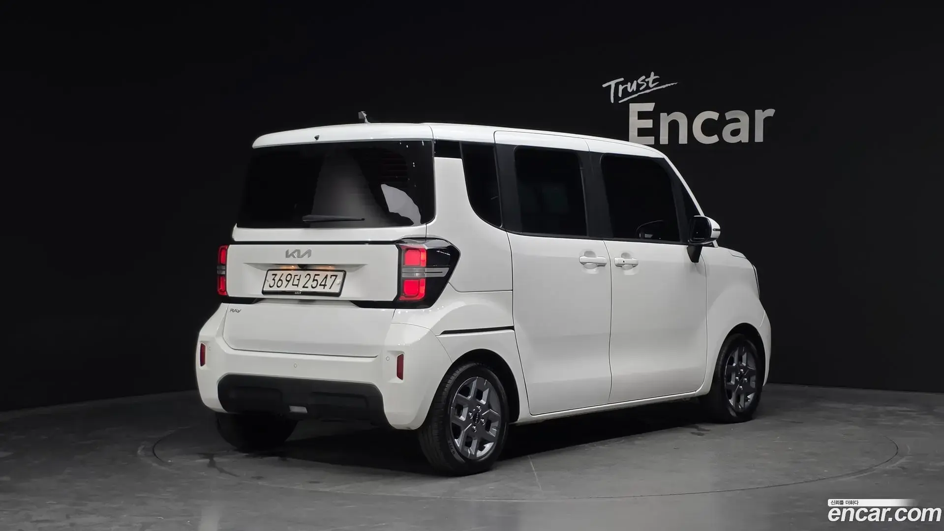 Main__Slider__Photo:RAY Kia 2023.3-1