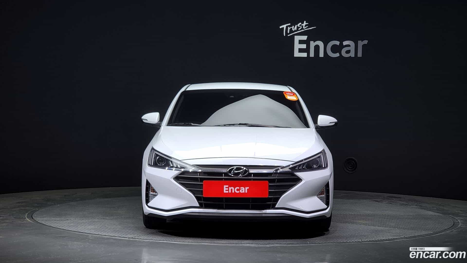 AVANTE Hyundai 2019.1-OUTER-003