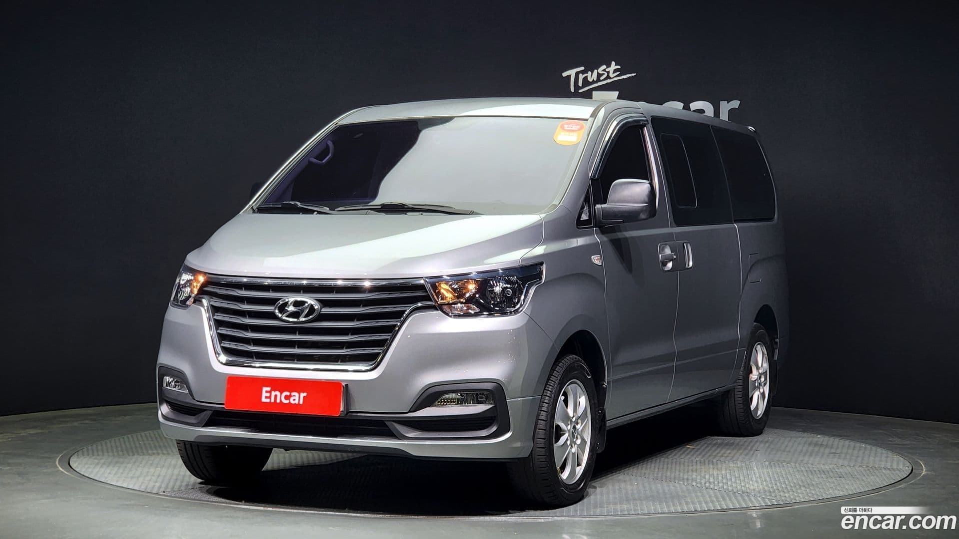 Main__Slider__Photo:Starex Hyundai 2019.1-0