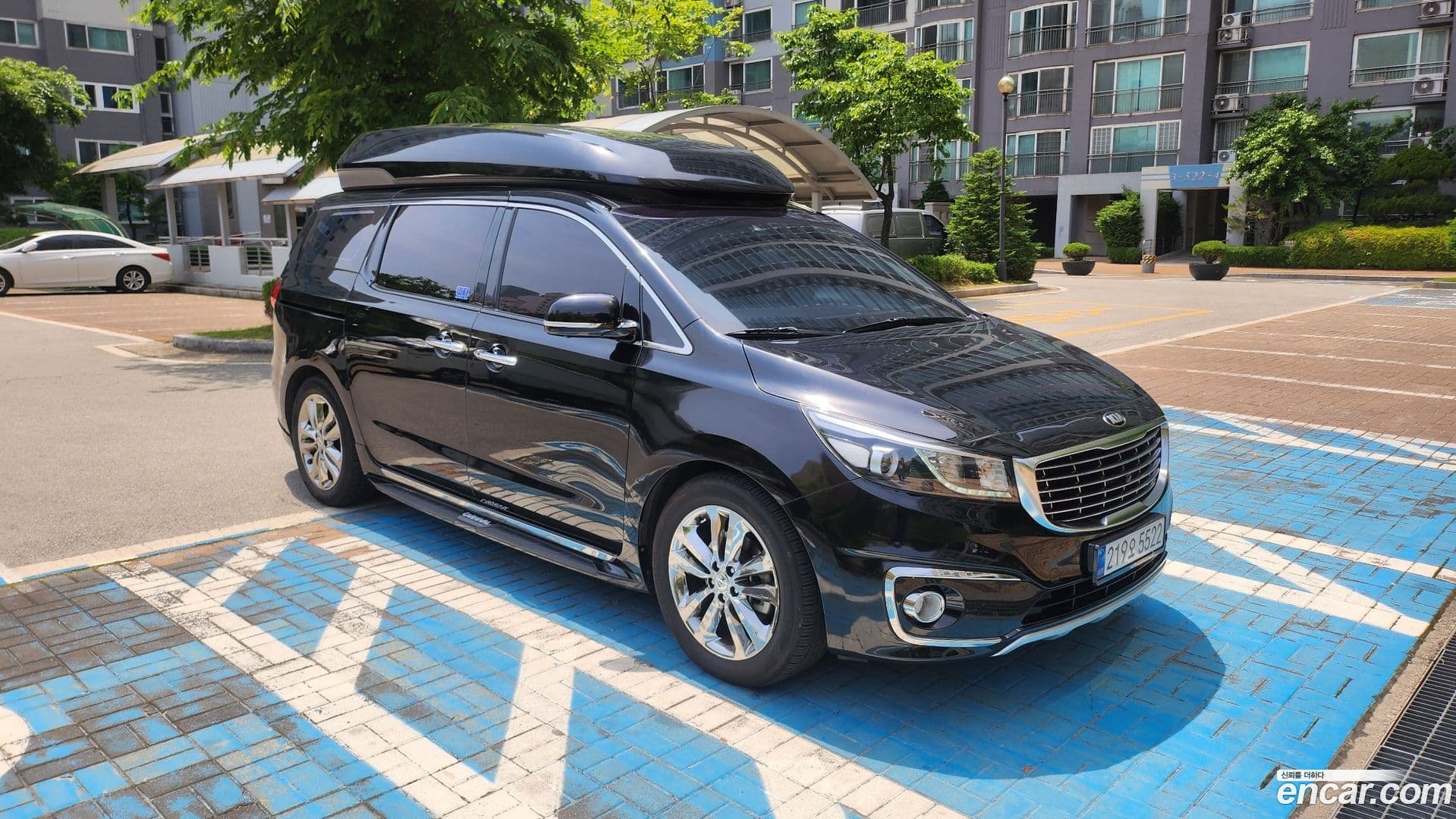 Main__Slider__Photo:Canival Kia 2017.5-0