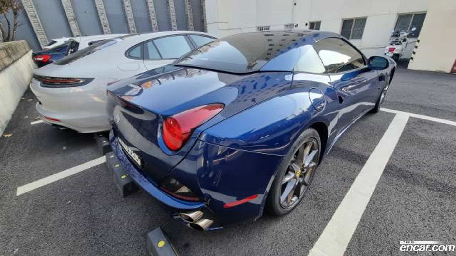 California Ferrari 2010.6-OUTER-002