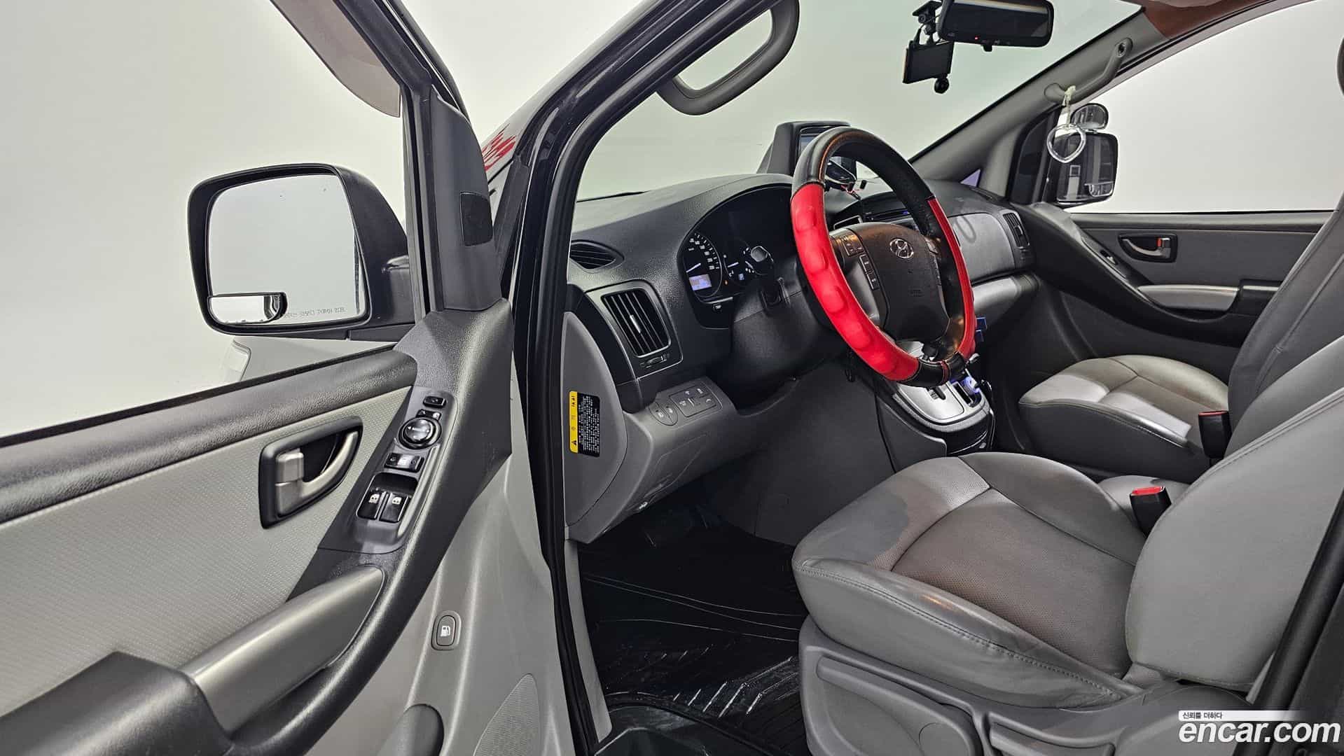 Starex Hyundai 2018.4-OPTION-015