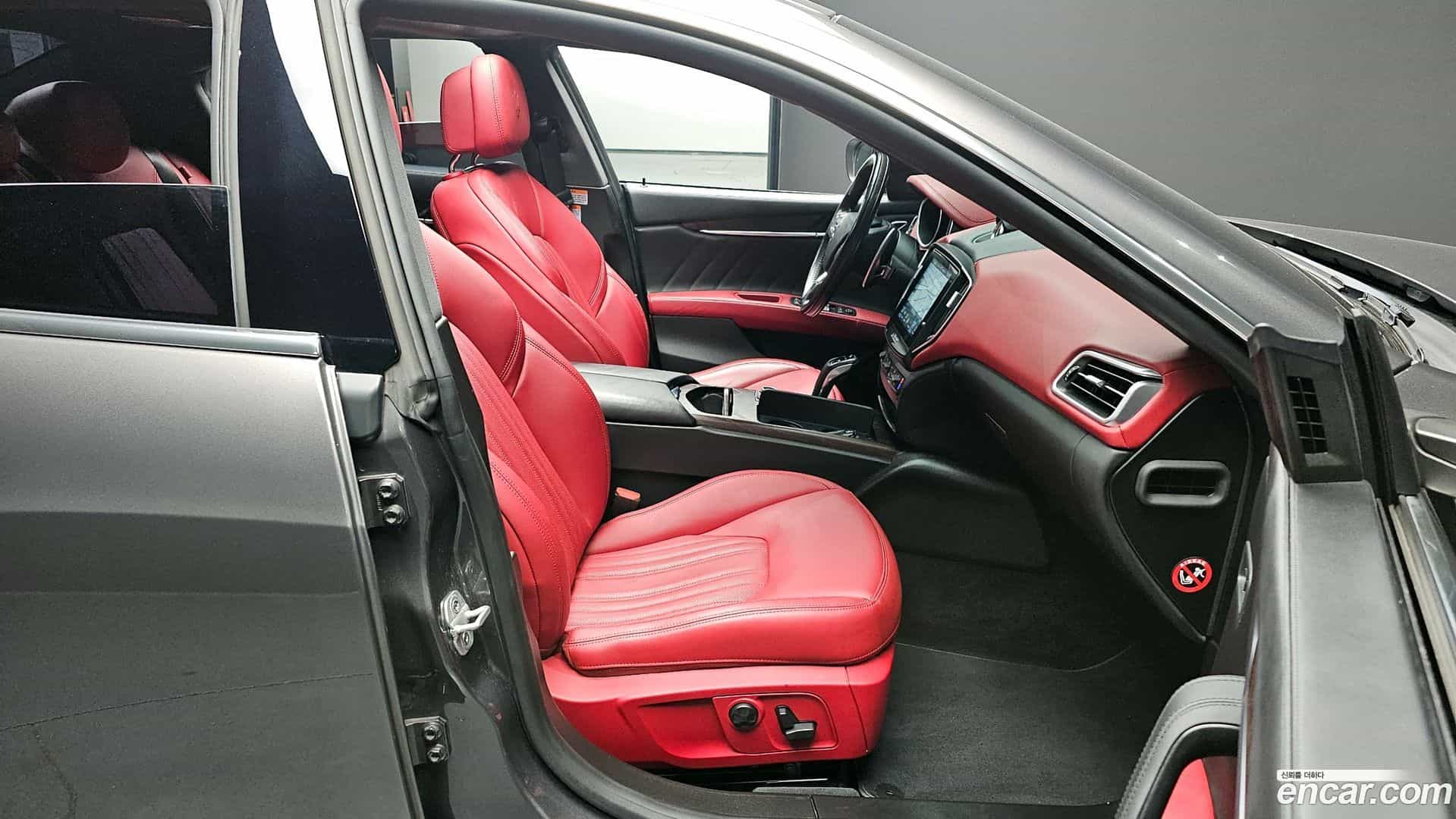 Ghibli Maserati 2019.8-INNER-010