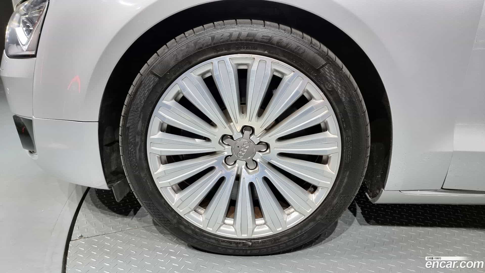 A8 Audi 2011.9-OUTER-005