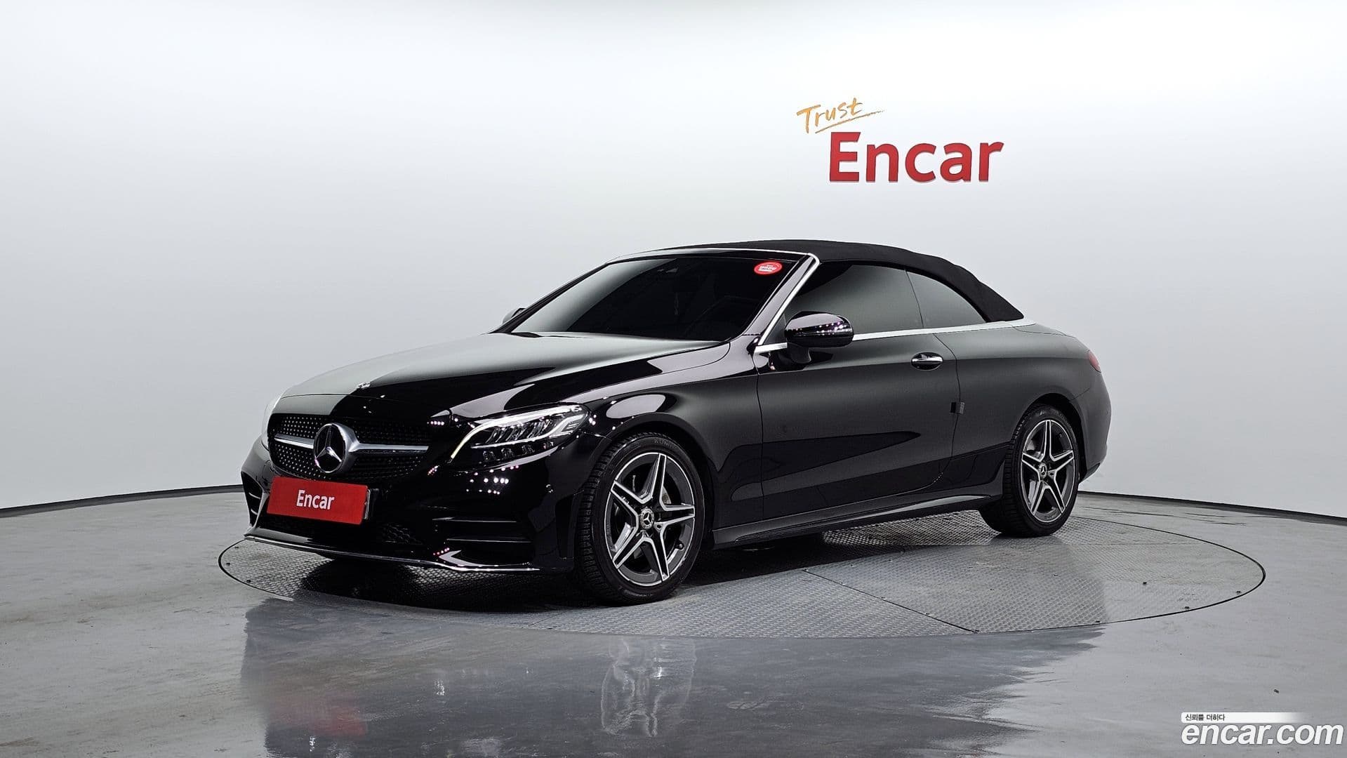 Main__Slider__Photo:C-Class Mercedes-Benz 2019.8-0