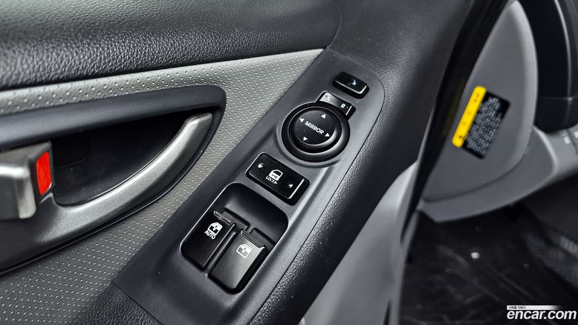 Starex Hyundai 2018.4-OPTION-015