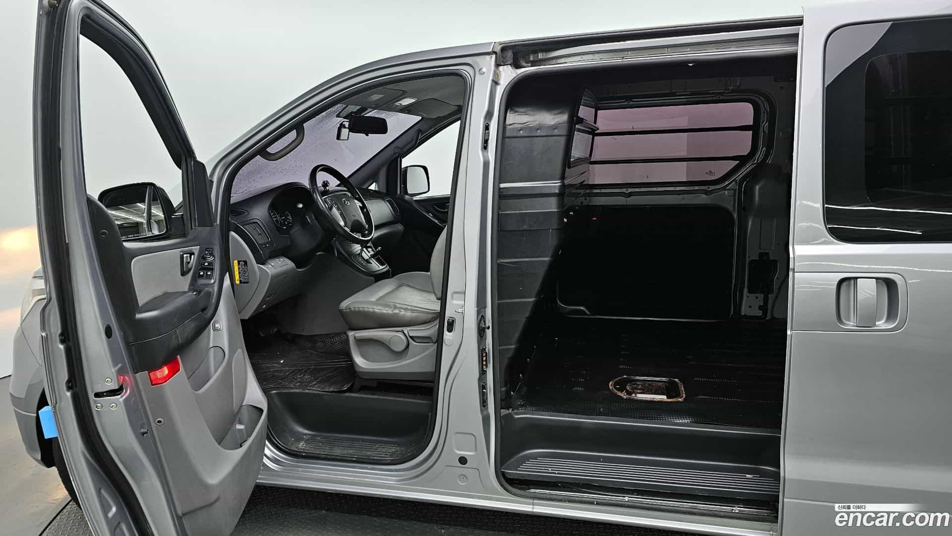 Starex Hyundai 2018.4-OPTION-023