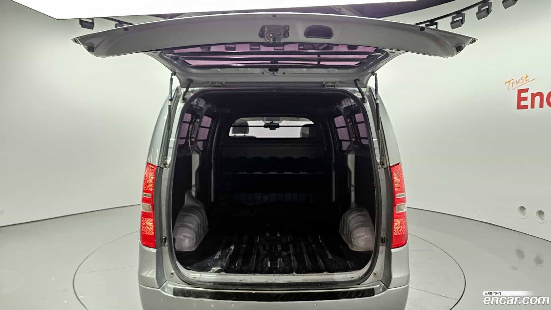 Starex Hyundai 2018.4-OPTION-024