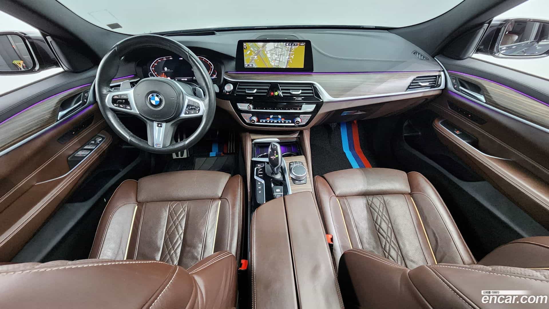 Gran Turismo BMW 2019.9-INNER-007
