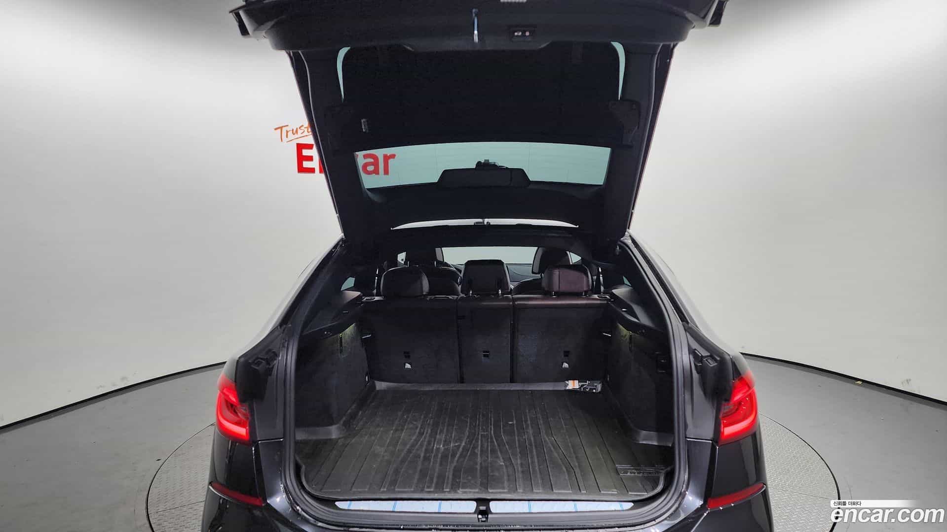Gran Turismo BMW 2019.9-OPTION-024