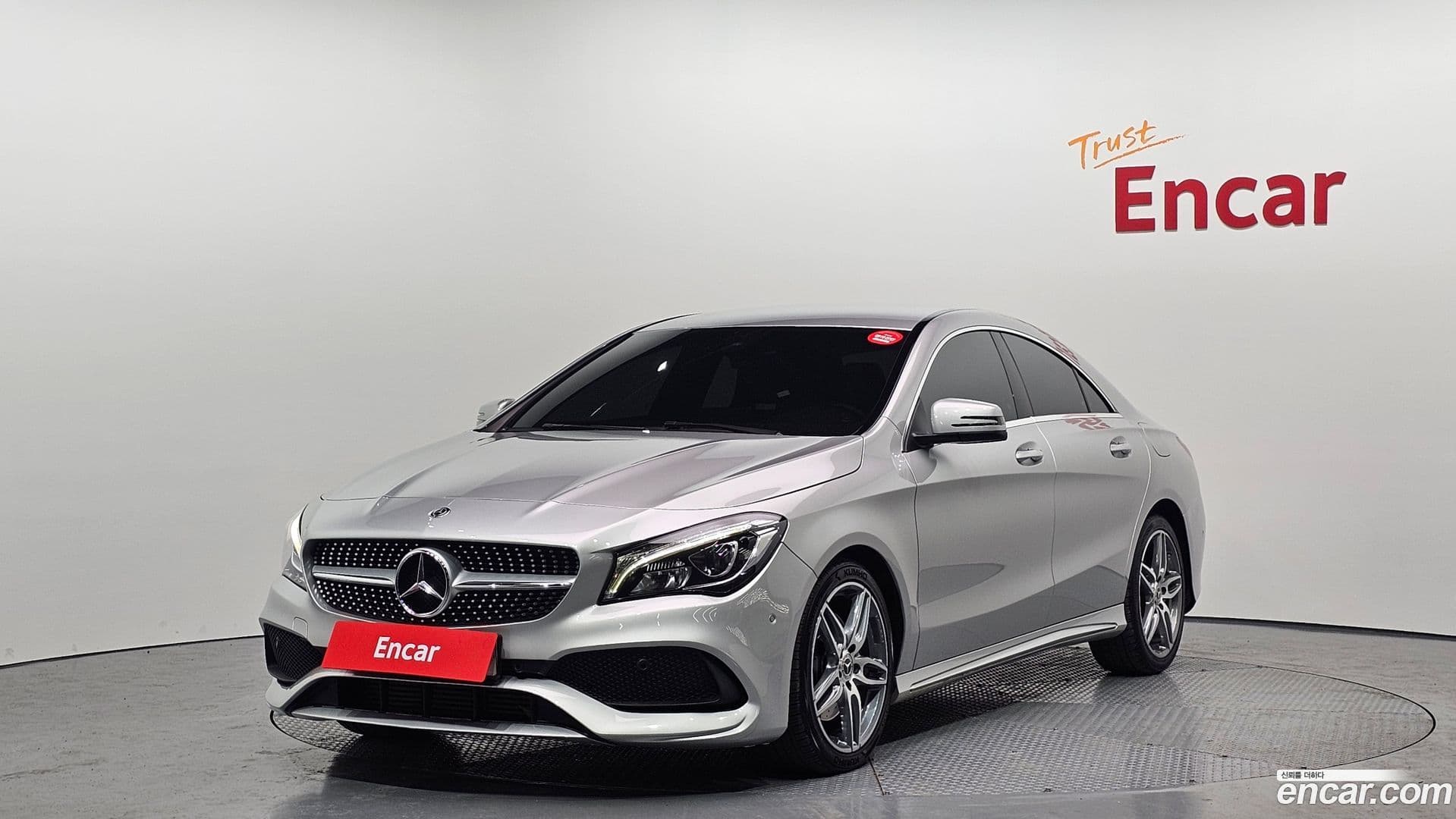 Main__Slider__Photo:CLA-Class Mercedes-Benz 2018.5-0