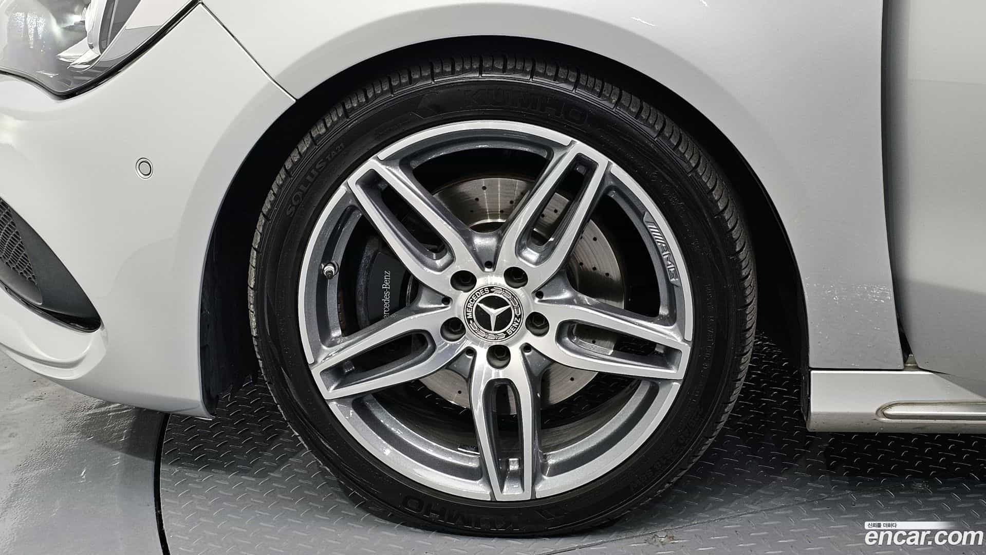 CLA-Class Mercedes-Benz 2018.5-OUTER-005