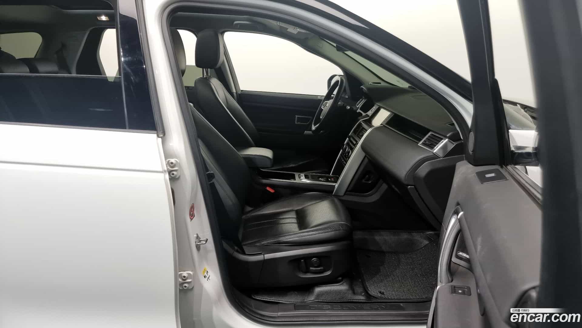 Discovery Sport Land Rover 2017.8-OPTION-015