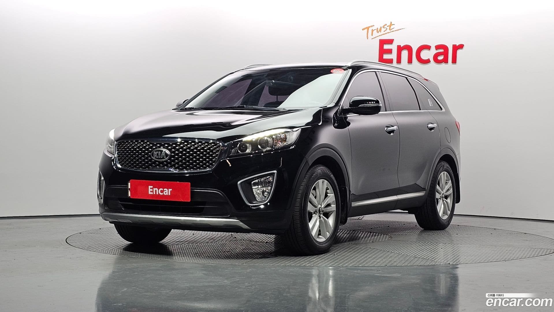 Main__Slider__Photo:Sorento Kia 2015.3-0