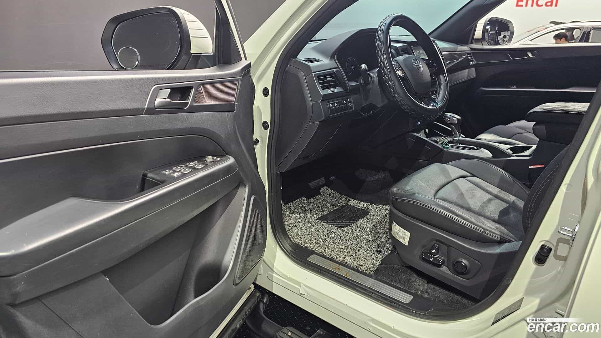 Rexton KG Mobility 2022.6-OPTION-015