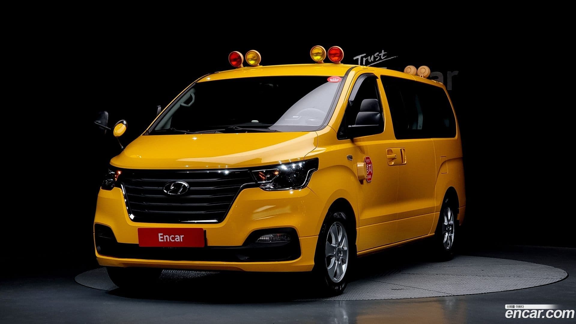 Main__Slider__Photo:Starex Hyundai 2018.5-0
