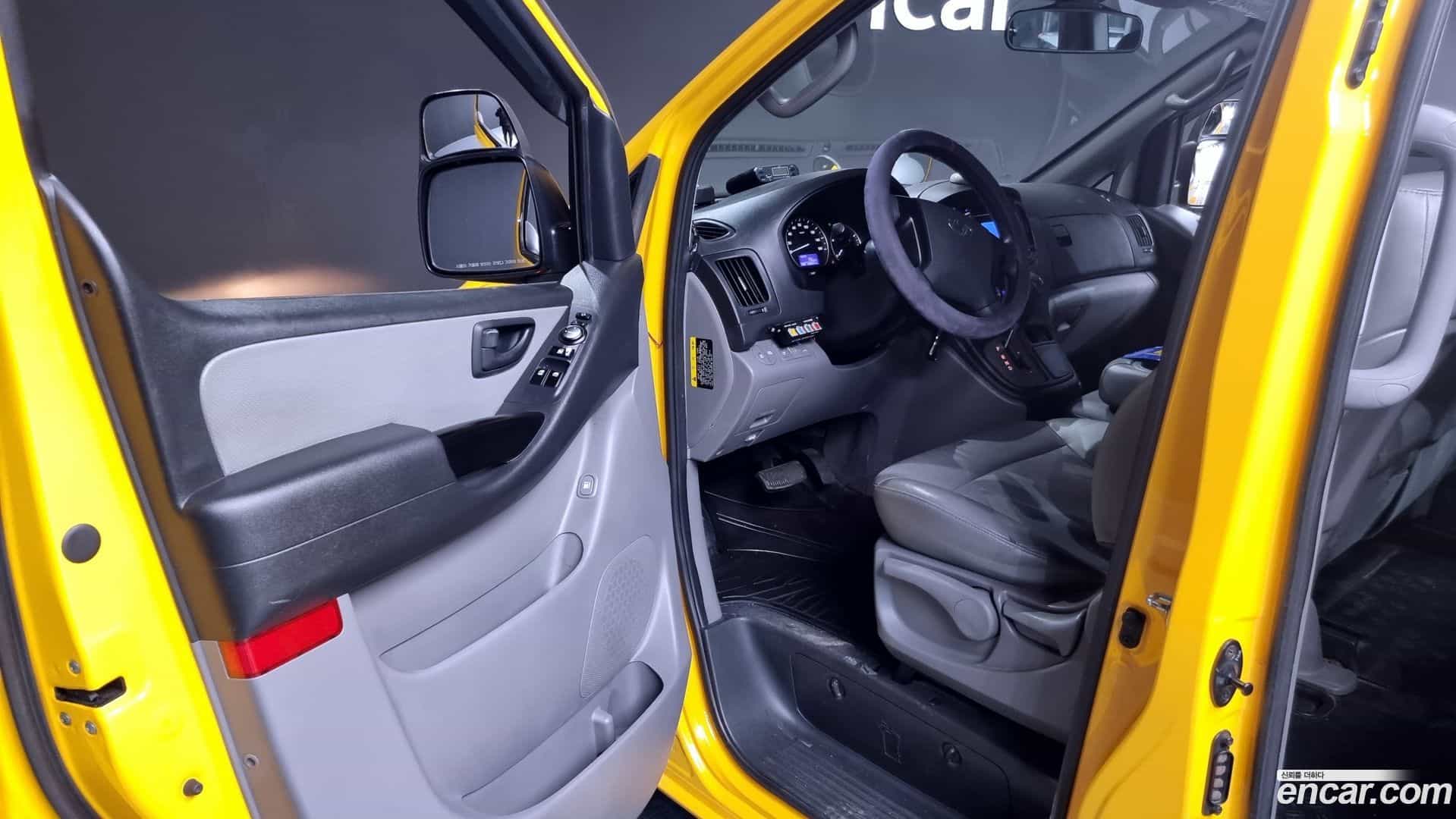 Starex Hyundai 2018.5-INNER-010