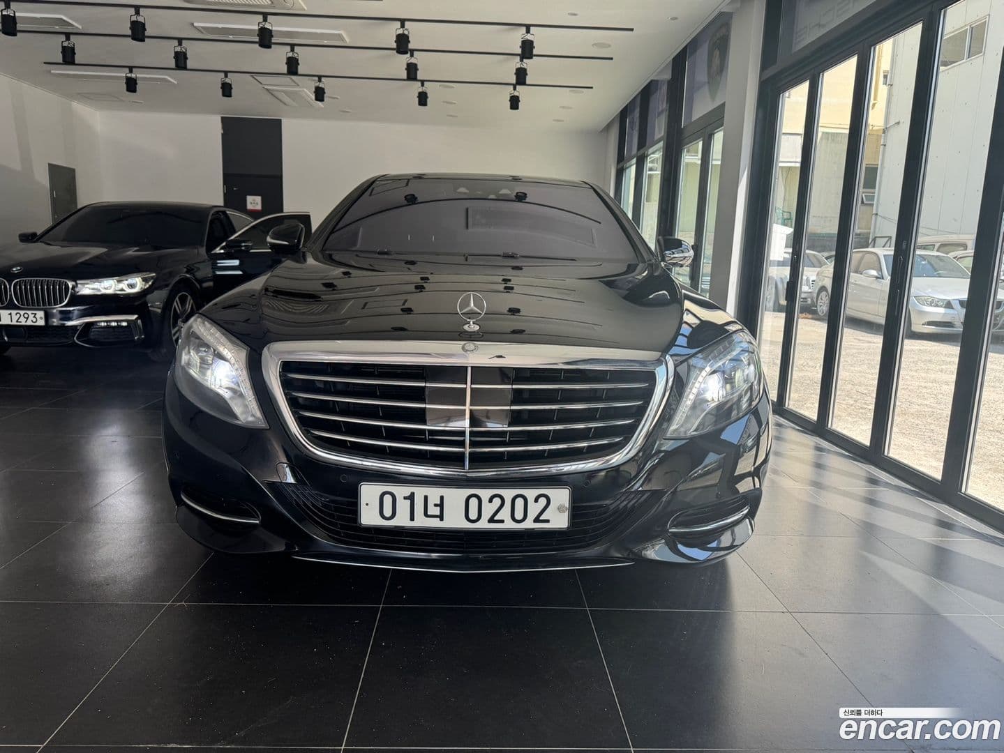 Main__Slider__Photo:S-Class Mercedes-Benz 2016.10-0