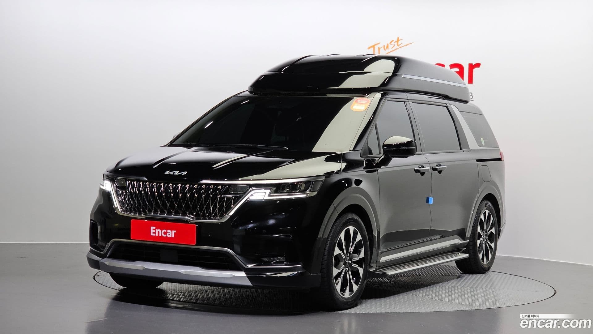Main__Slider__Photo:Canival Kia 2022.8-0