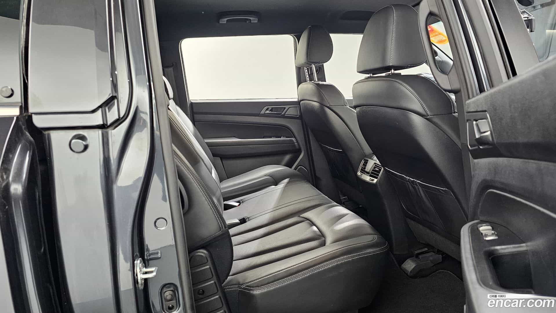 Rexton KG Mobility 2022.10-OPTION-016