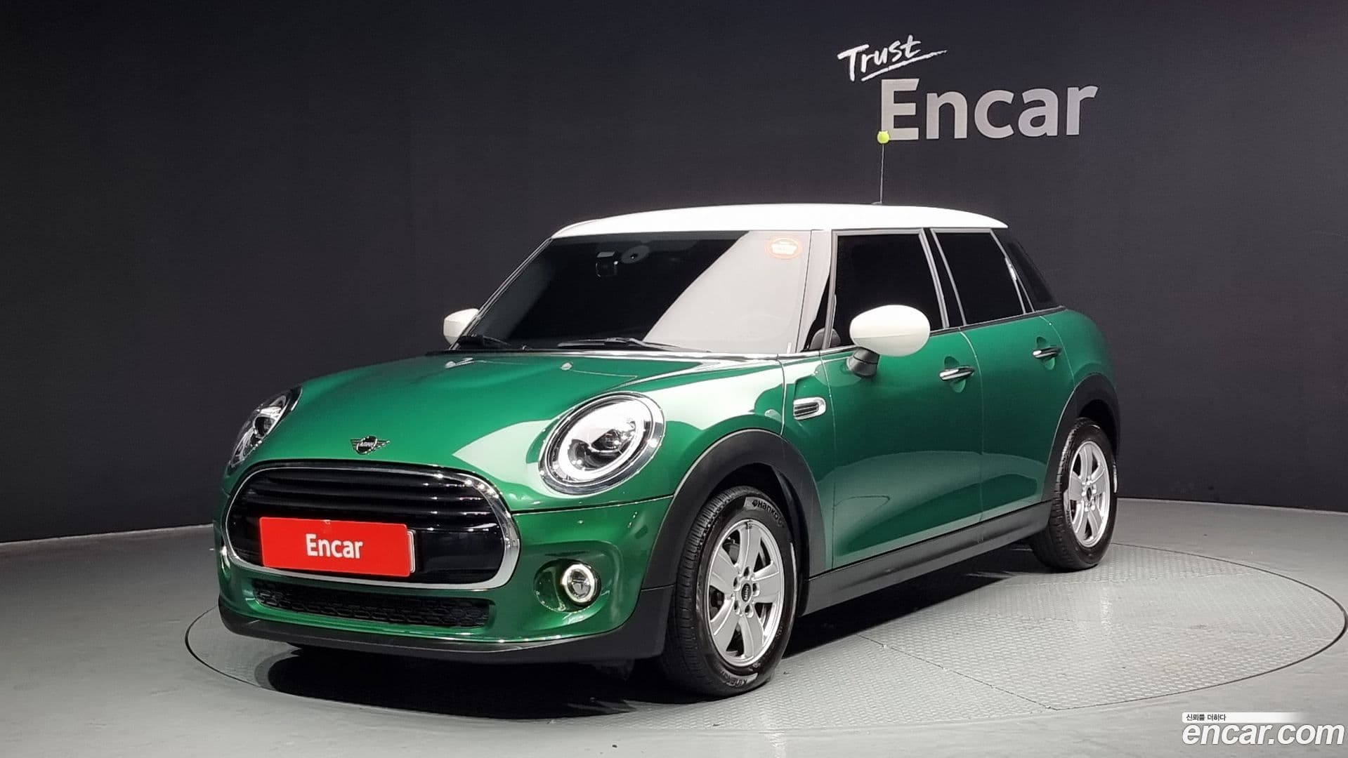Main__Slider__Photo:Cooper Mini 2021.1-0