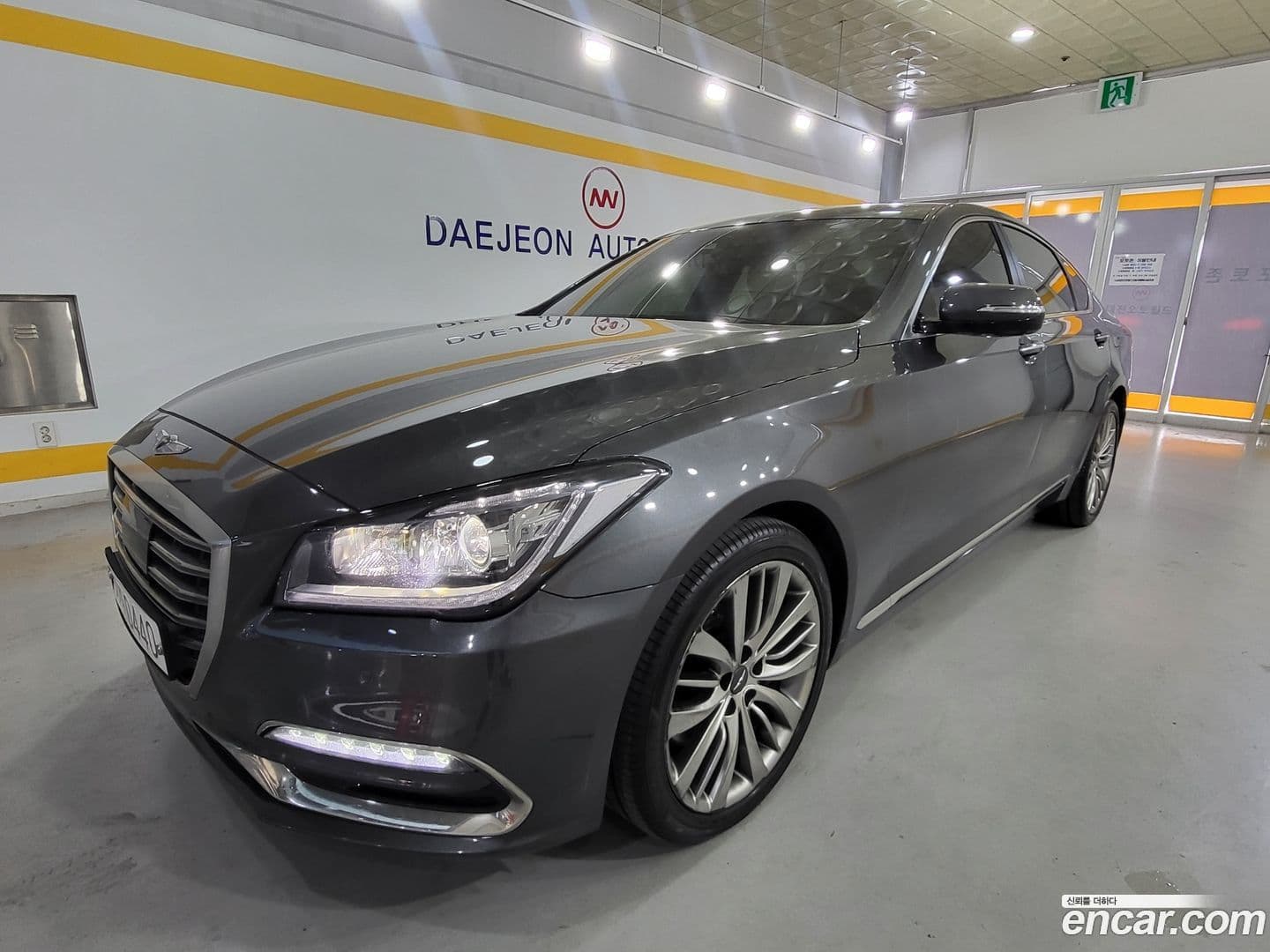 Main__Slider__Photo:G80 Genesis 2016.8-0