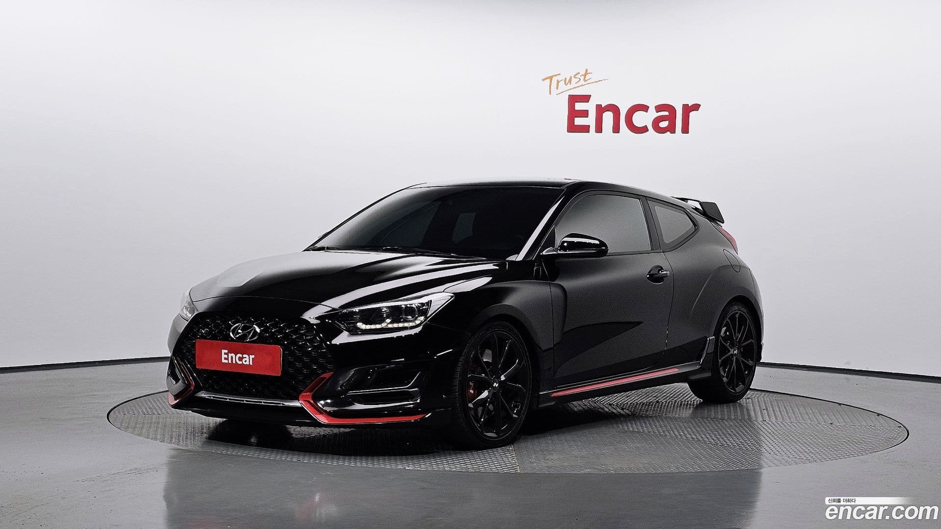 Main__Slider__Photo:Veloster Hyundai 2019.1-0
