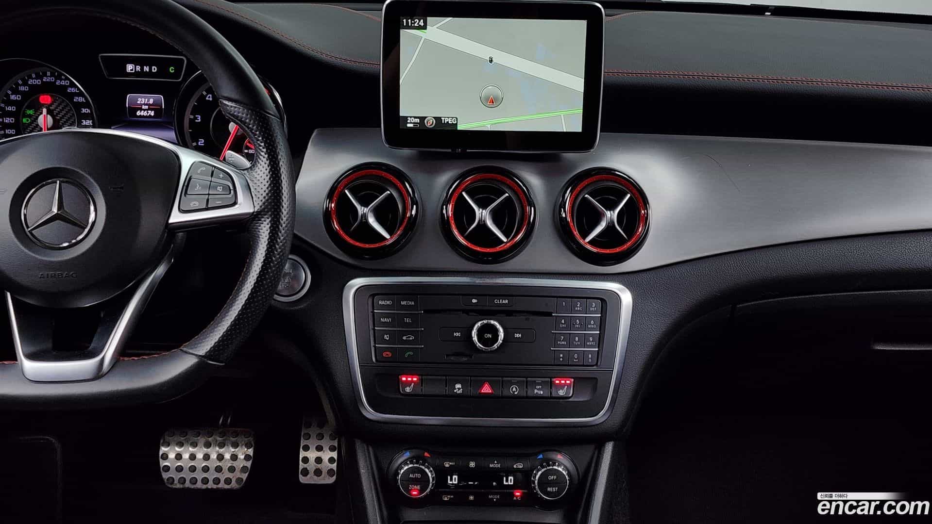CLA-Class Mercedes-Benz 2015.2-OPTION-018