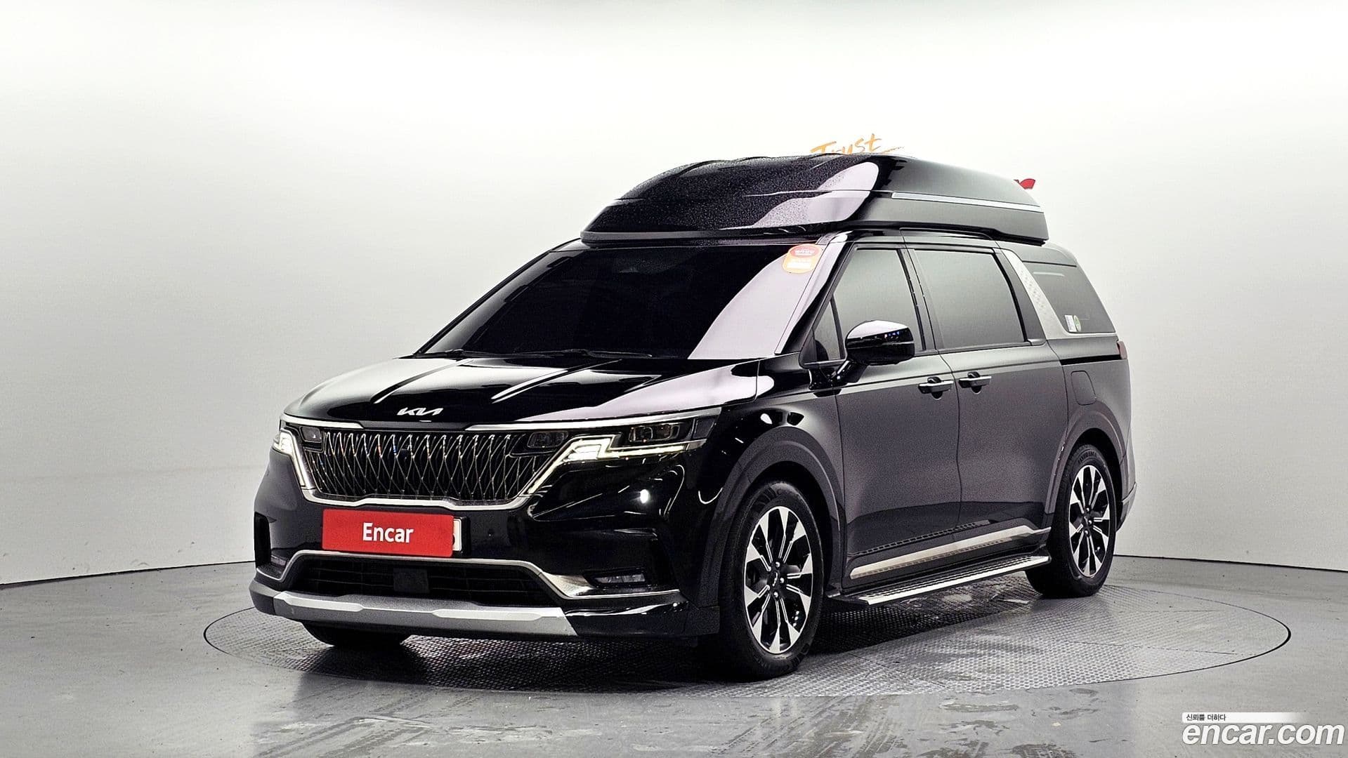 Main__Slider__Photo:Canival Kia 2022.0-0